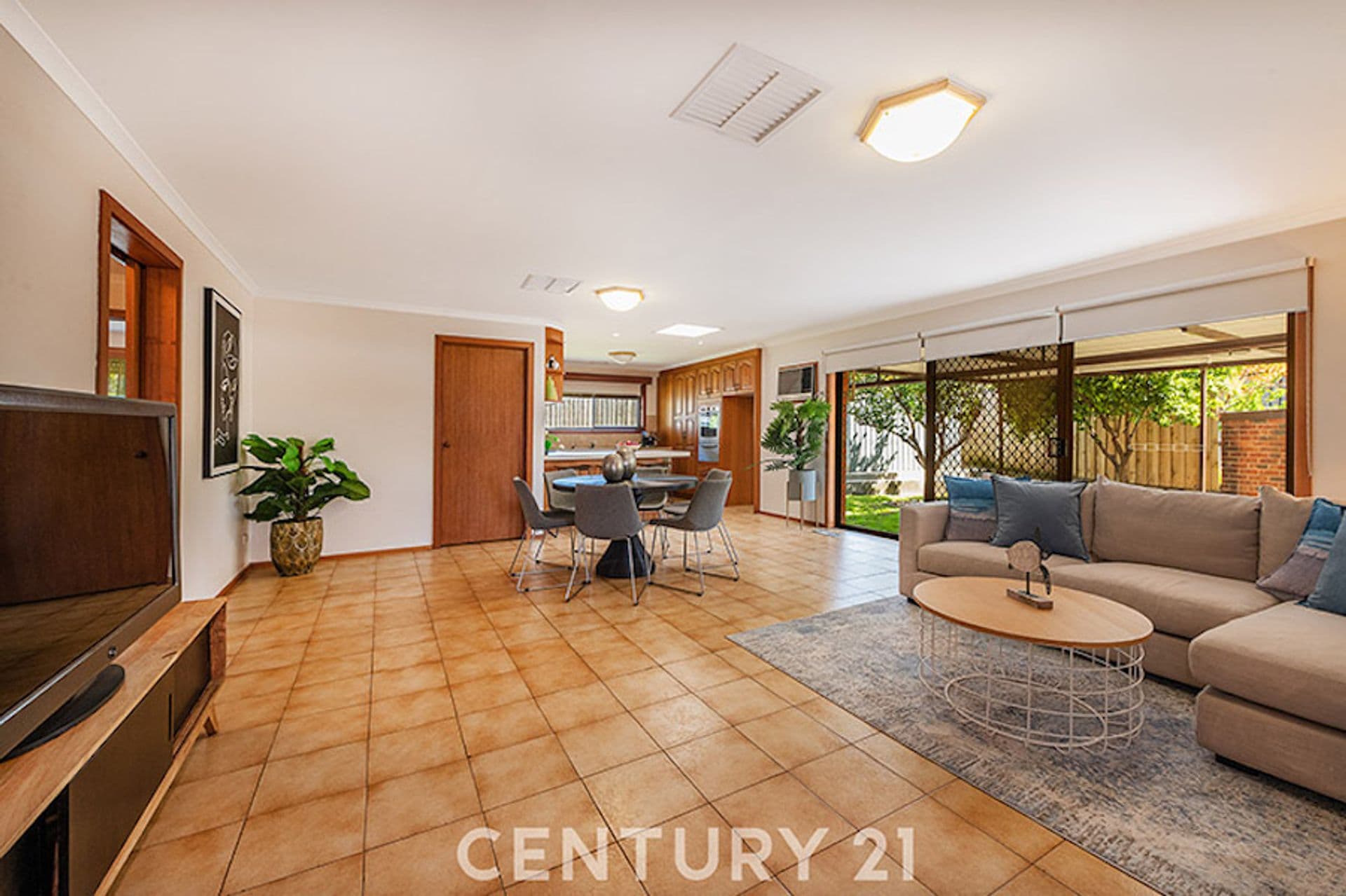 2 Swaran Court, Oakleigh South, VIC, 3167, Oakleigh South - Thumbnail 4