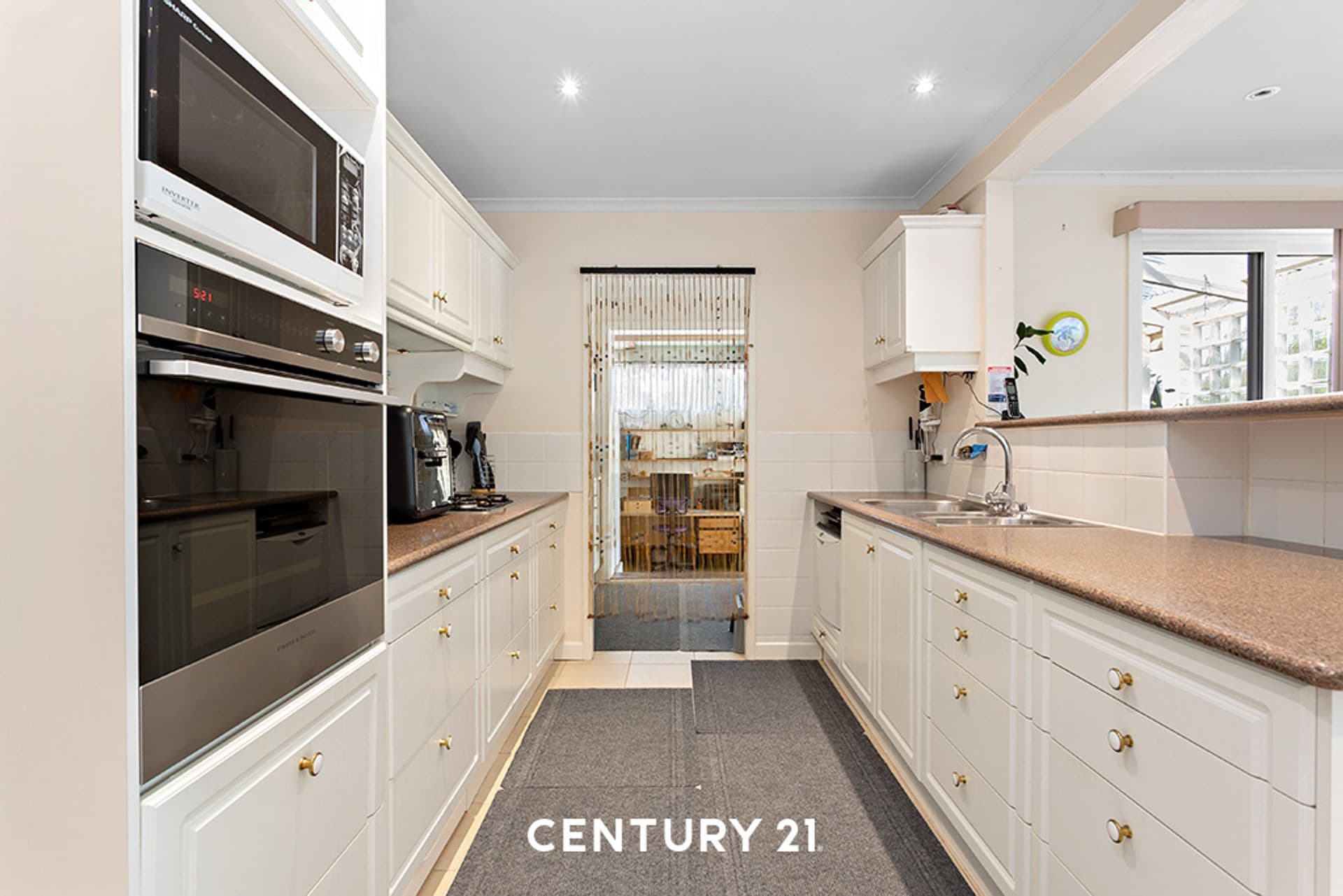 10 Hunsford Avenue, Notting Hill, VIC, 3168, Notting Hill - Thumbnail 3