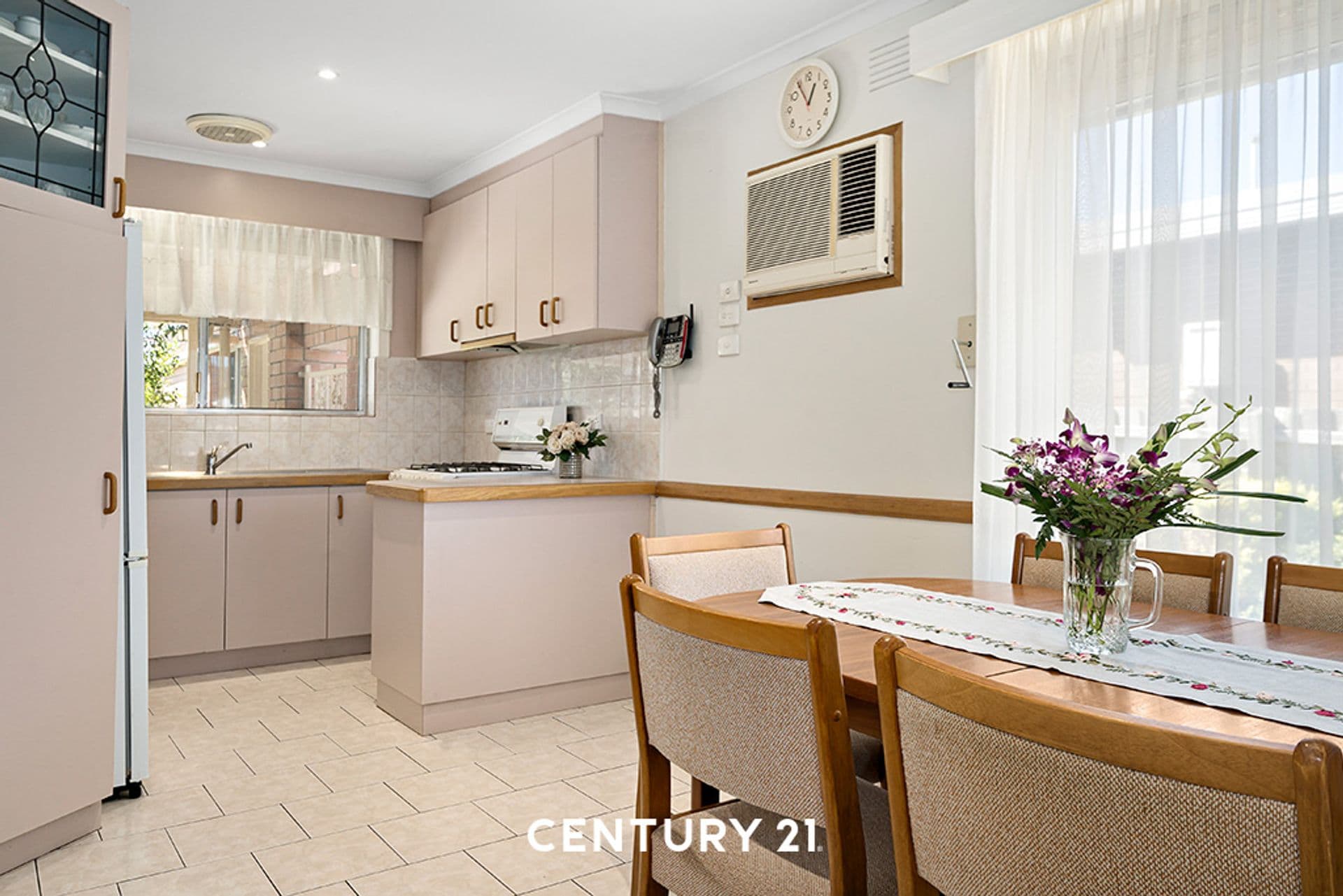 76 Sylvander Street, Clayton South, VIC, 3169, Clayton South - Thumbnail 3