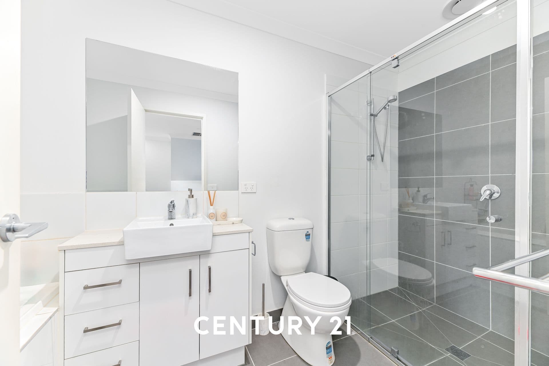 20 Paramount Boulevard, Wyndham Vale, VIC, 3024, Wyndham Vale - Thumbnail 5