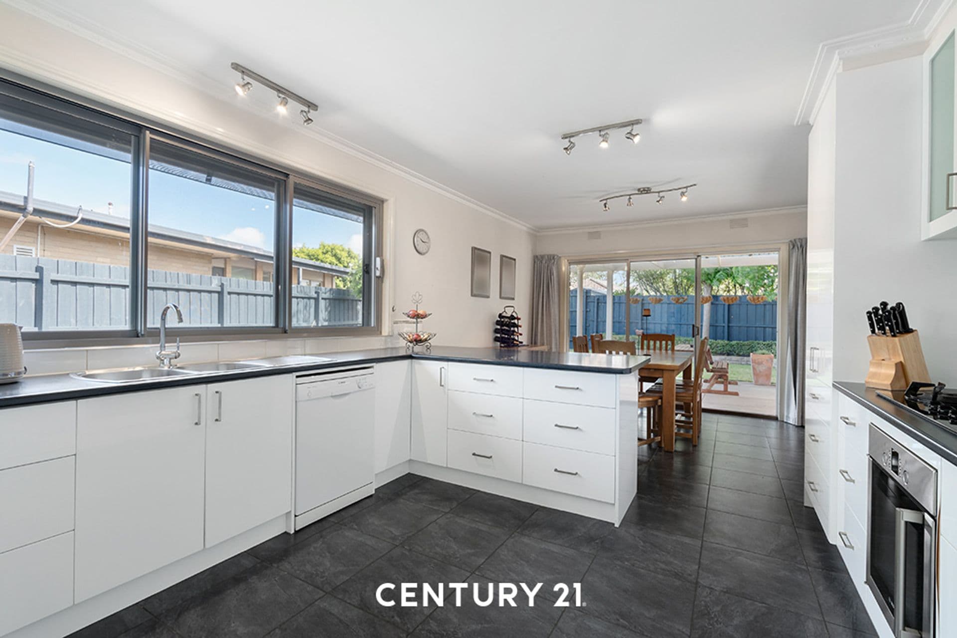 5 Brian Court, Dingley Village, VIC, 3172, Dingley Village - Thumbnail 5