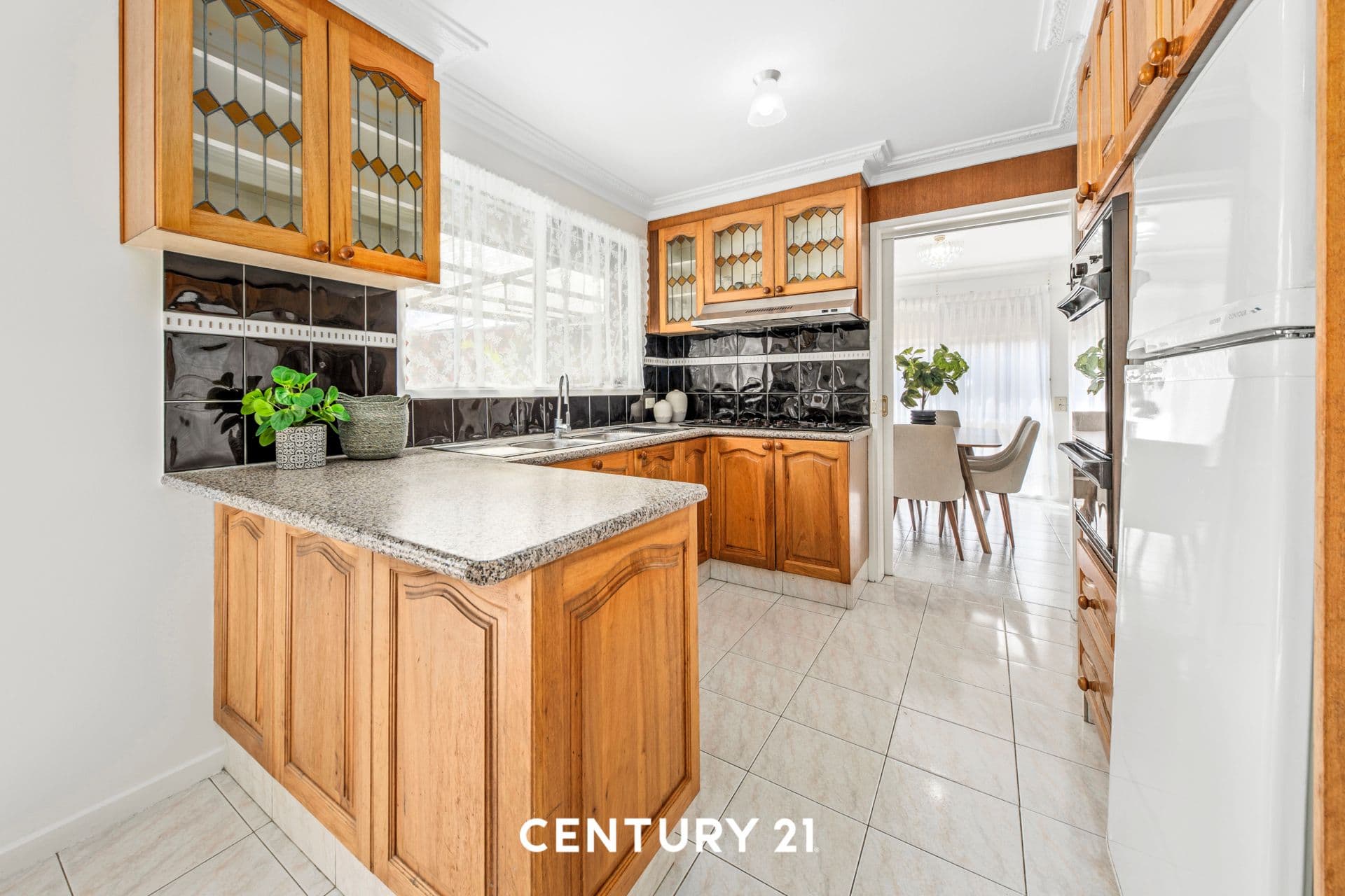 37 Davanzo Avenue, Clarinda, VIC, 3169, Clarinda - Thumbnail 5