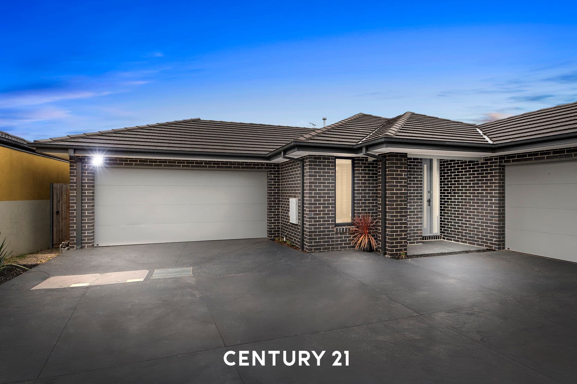 2/126 Bourke Road, Clarinda, VIC, 3169, Clarinda - Image 1