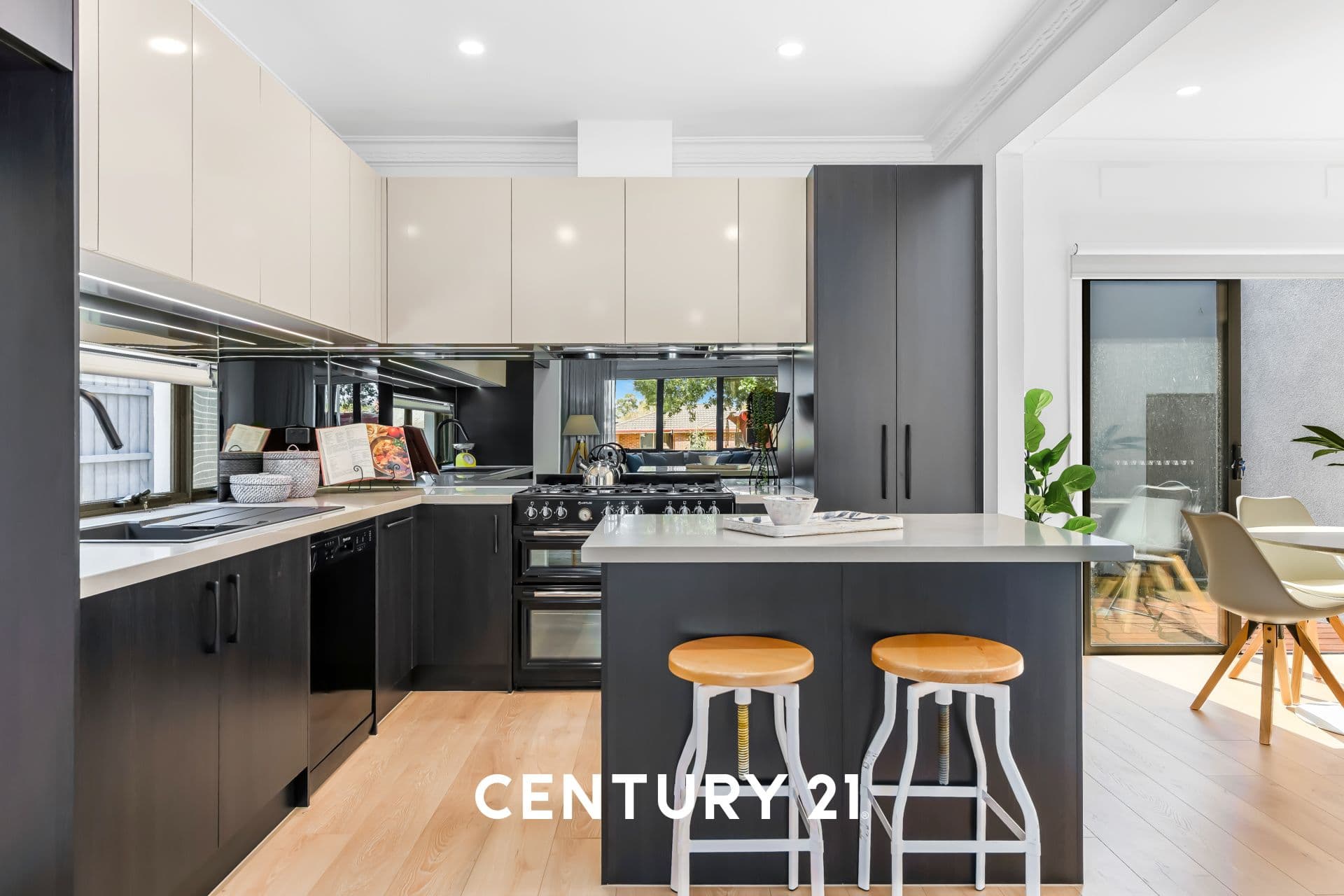 1/7 Springfield Avenue, Clayton South, VIC, 3169, Clayton South - Thumbnail 3