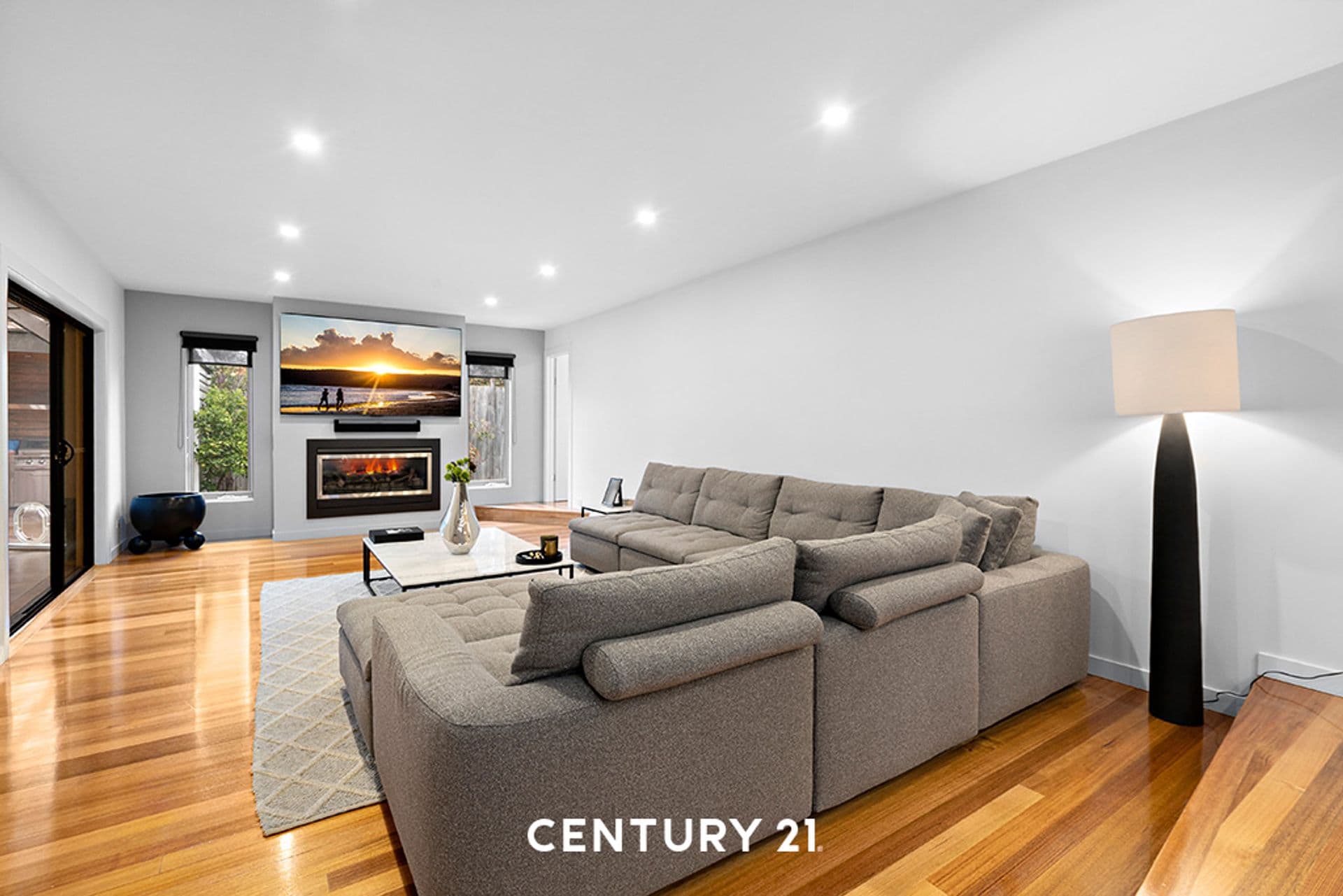 12 Barringun Crescent, Clayton South, VIC, 3169, Clayton South - Thumbnail 2
