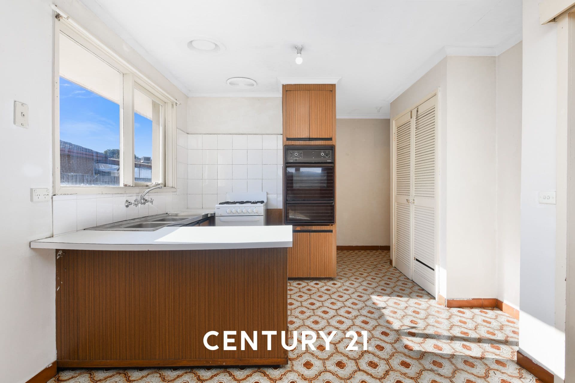 1 Watton Close, Clayton South, VIC, 3169, Clayton South - Thumbnail 2