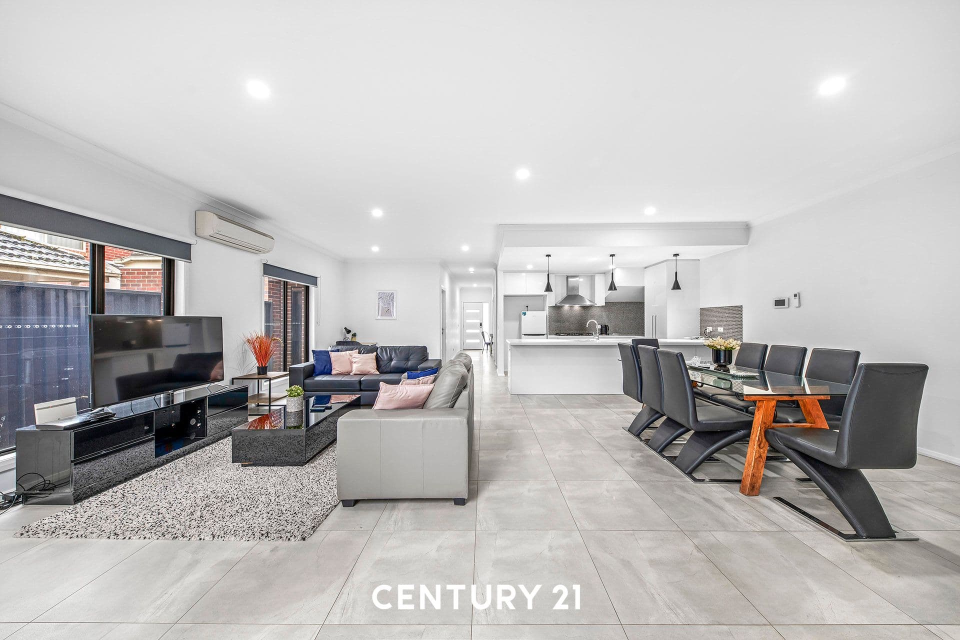 1/4 Cantala Street, Clayton, VIC, 3168, Clayton - Thumbnail 2