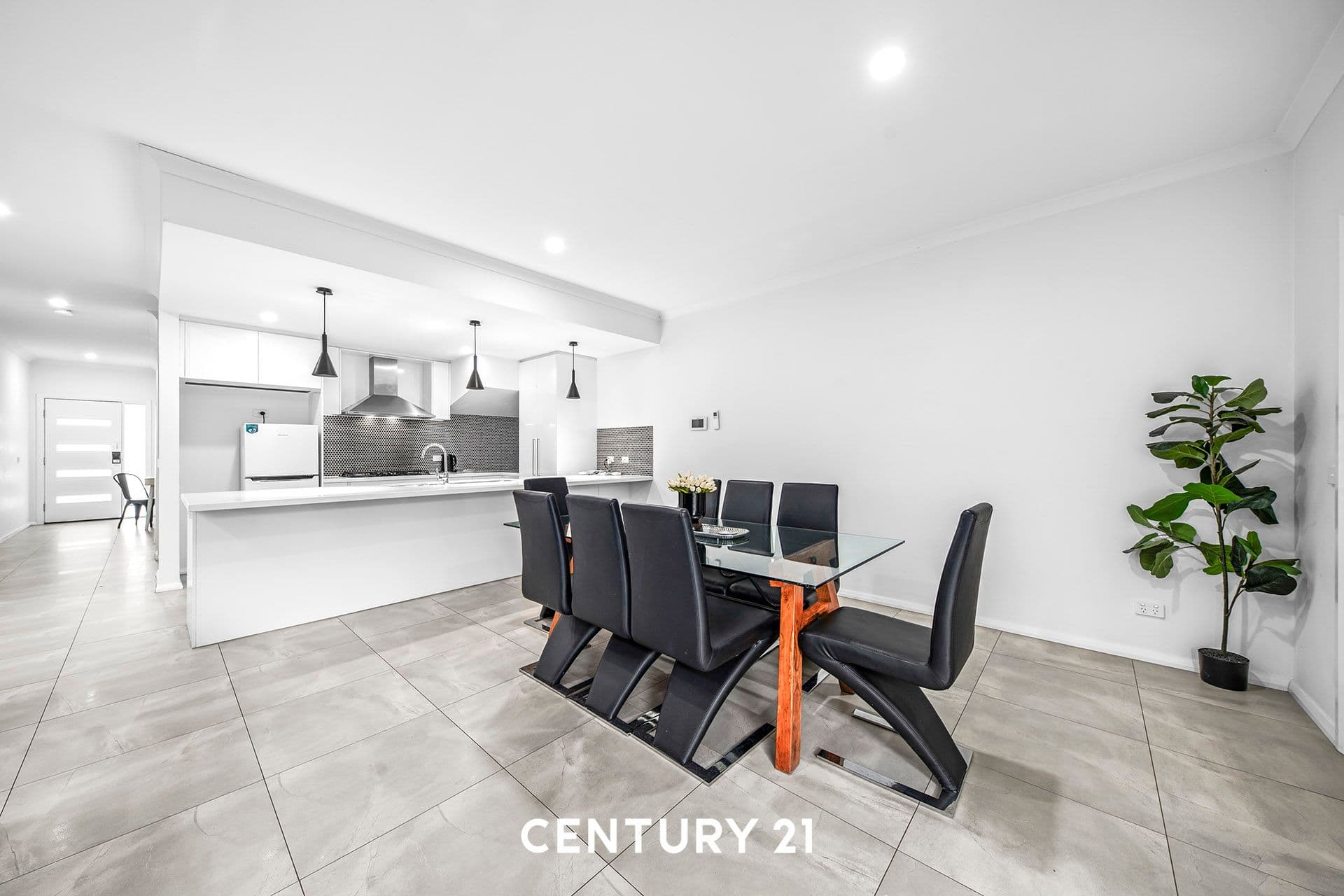 1/4 Cantala Street, Clayton, VIC, 3168, Clayton - Thumbnail 4