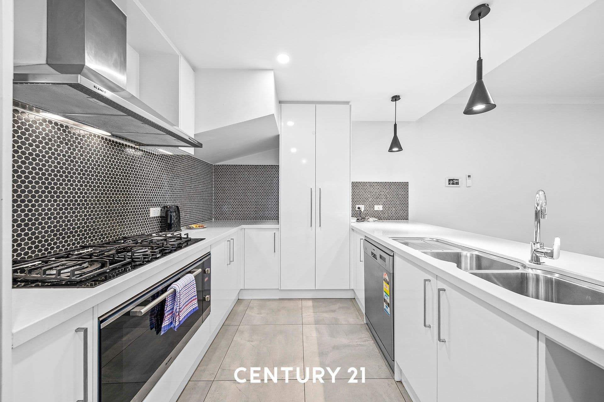 1/4 Cantala Street, Clayton, VIC, 3168, Clayton - Thumbnail 3