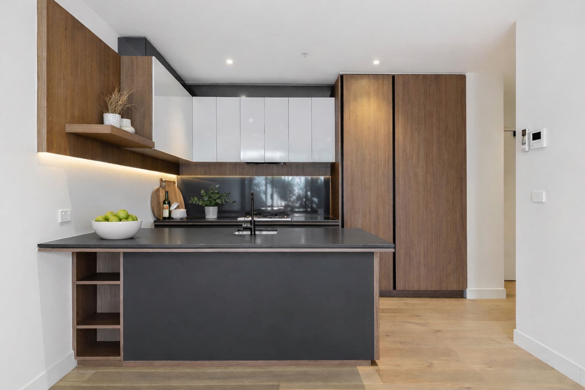 G16/692 Whitehorse Road, Mont Albert, VIC, 3127, Mont Albert - Thumbnail 3