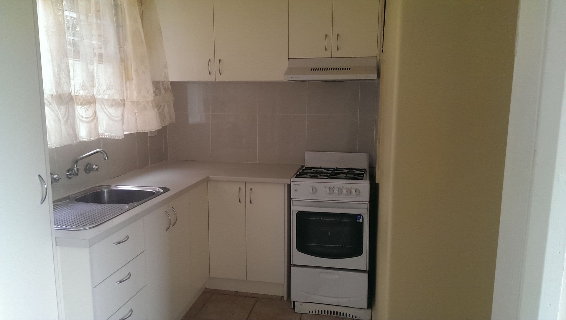 35 Douglas Street, Noble Park, VIC, 3174, Noble Park - Thumbnail 2