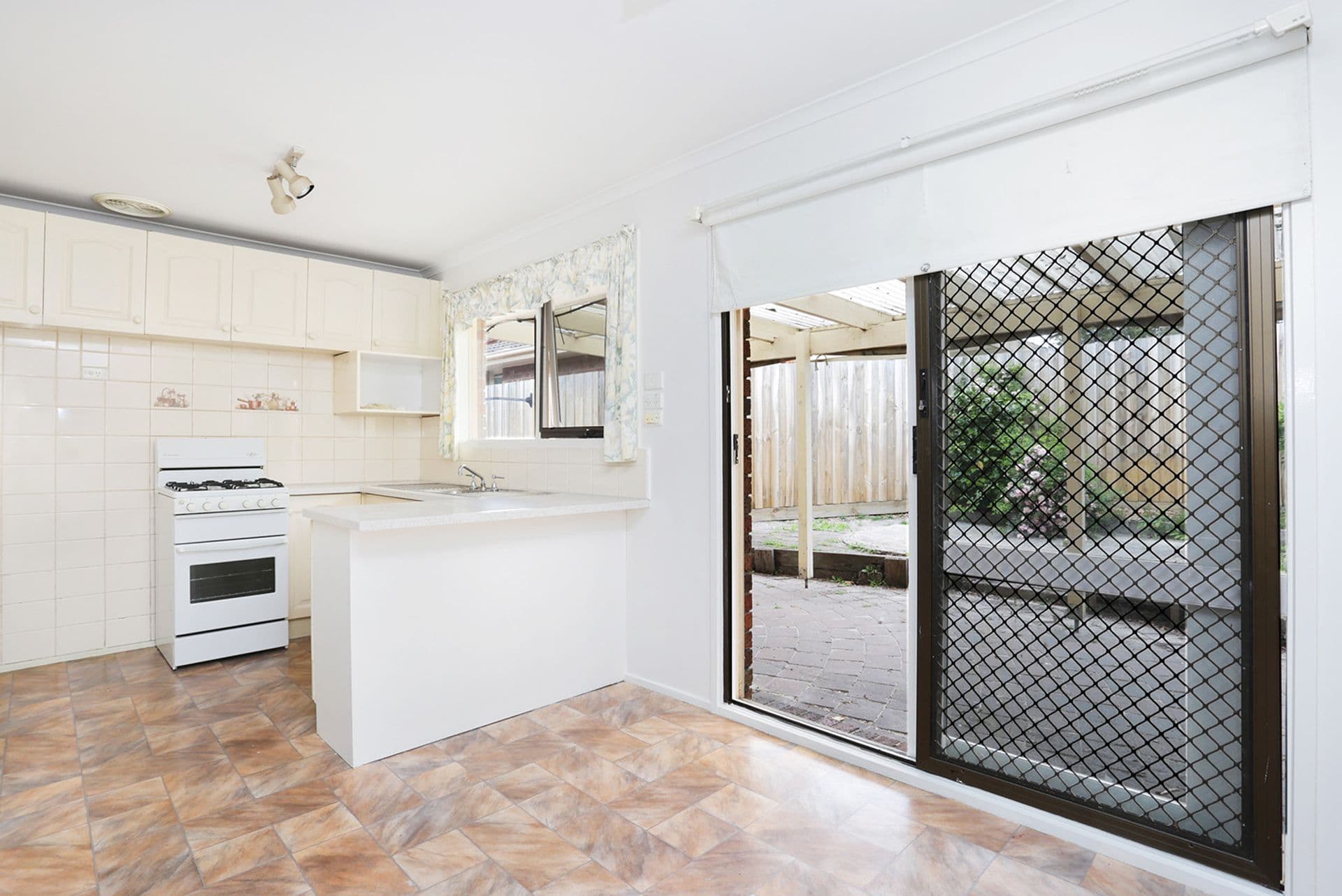 7/44 Frank Street, Frankston, VIC, 3199, Frankston - Thumbnail 2