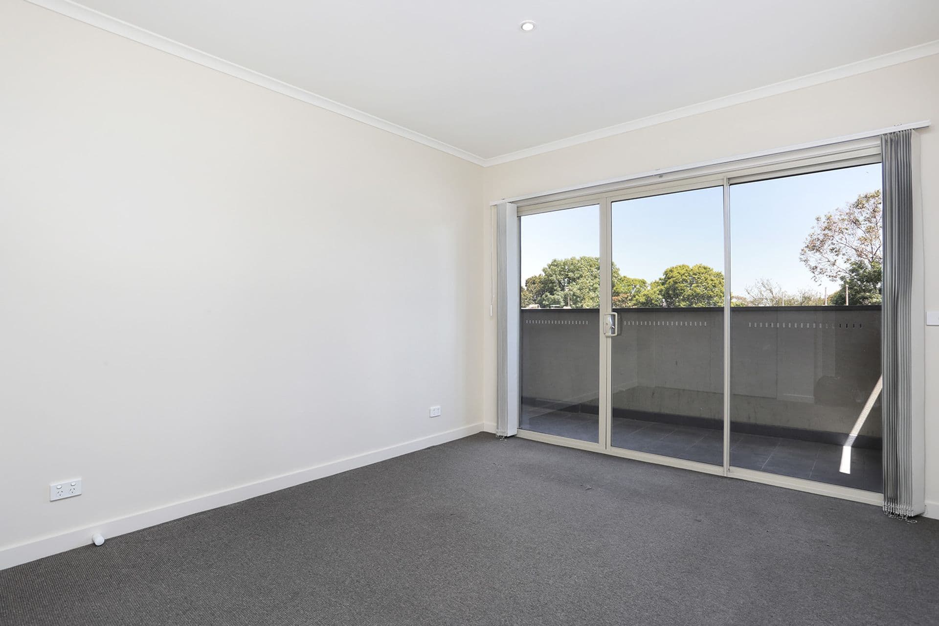 5/61 - 63 Clow Street, Dandenong, VIC, 3175, Dandenong - Thumbnail 3