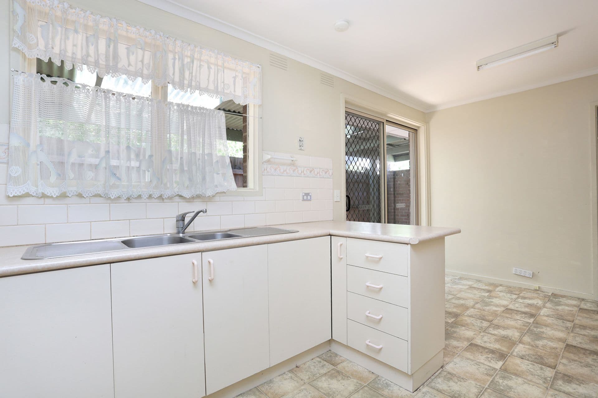 21 Frognal Drive, Noble Park North, VIC, 3174, Noble Park North - Thumbnail 8