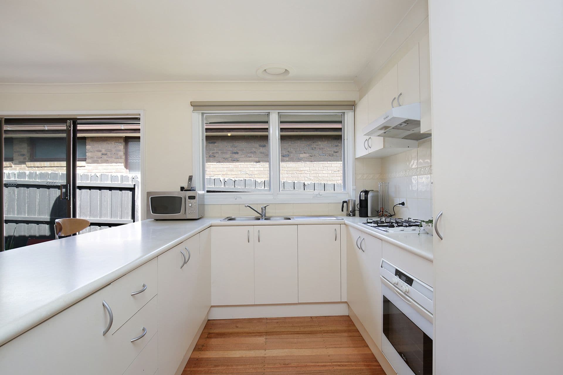 69 James Cook Drive, Endeavour Hills, VIC, 3802, Endeavour Hills - Thumbnail 3