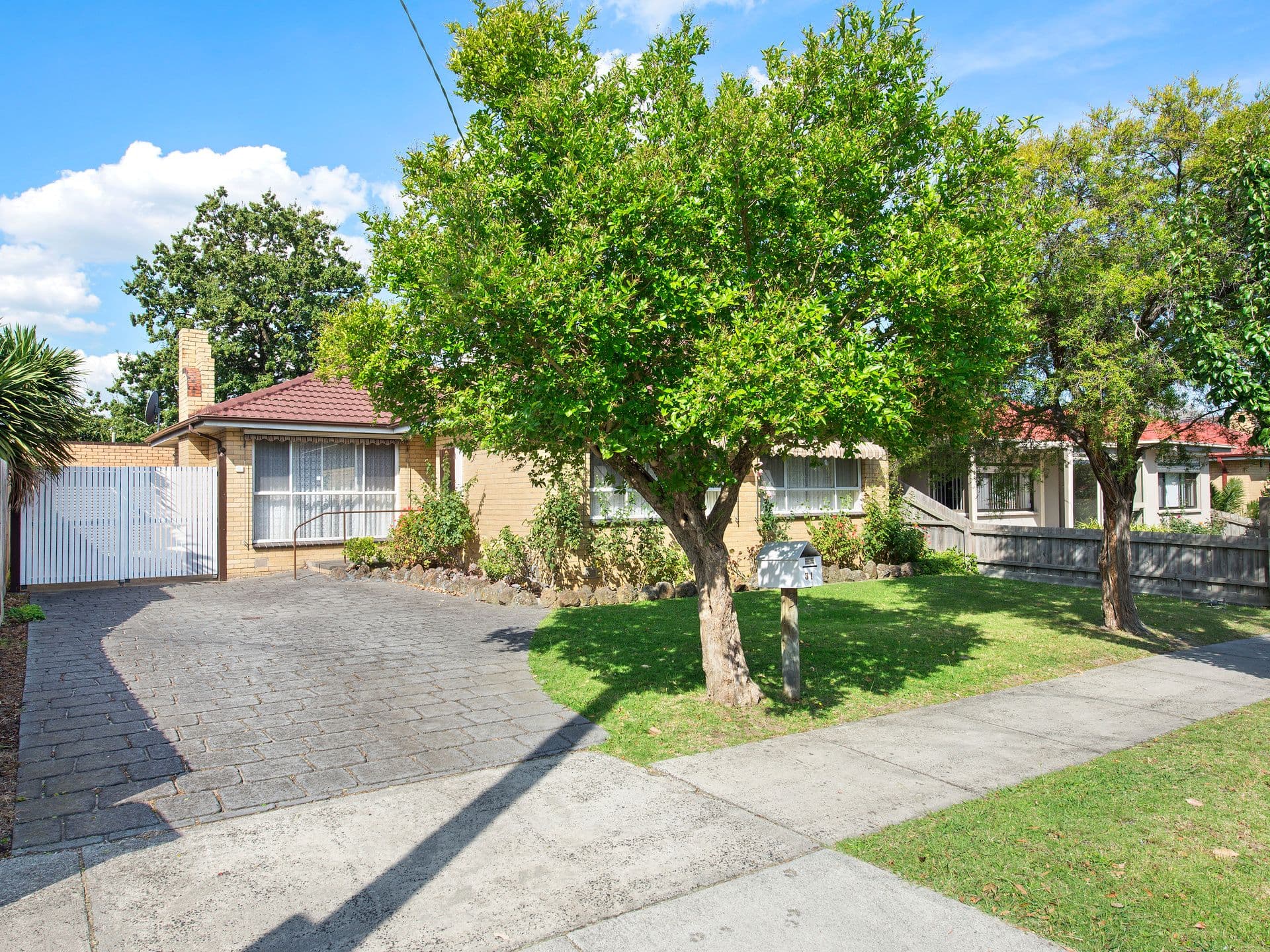 13 Pertzel Court, Warragul, Noble Park - Thumbnail 2