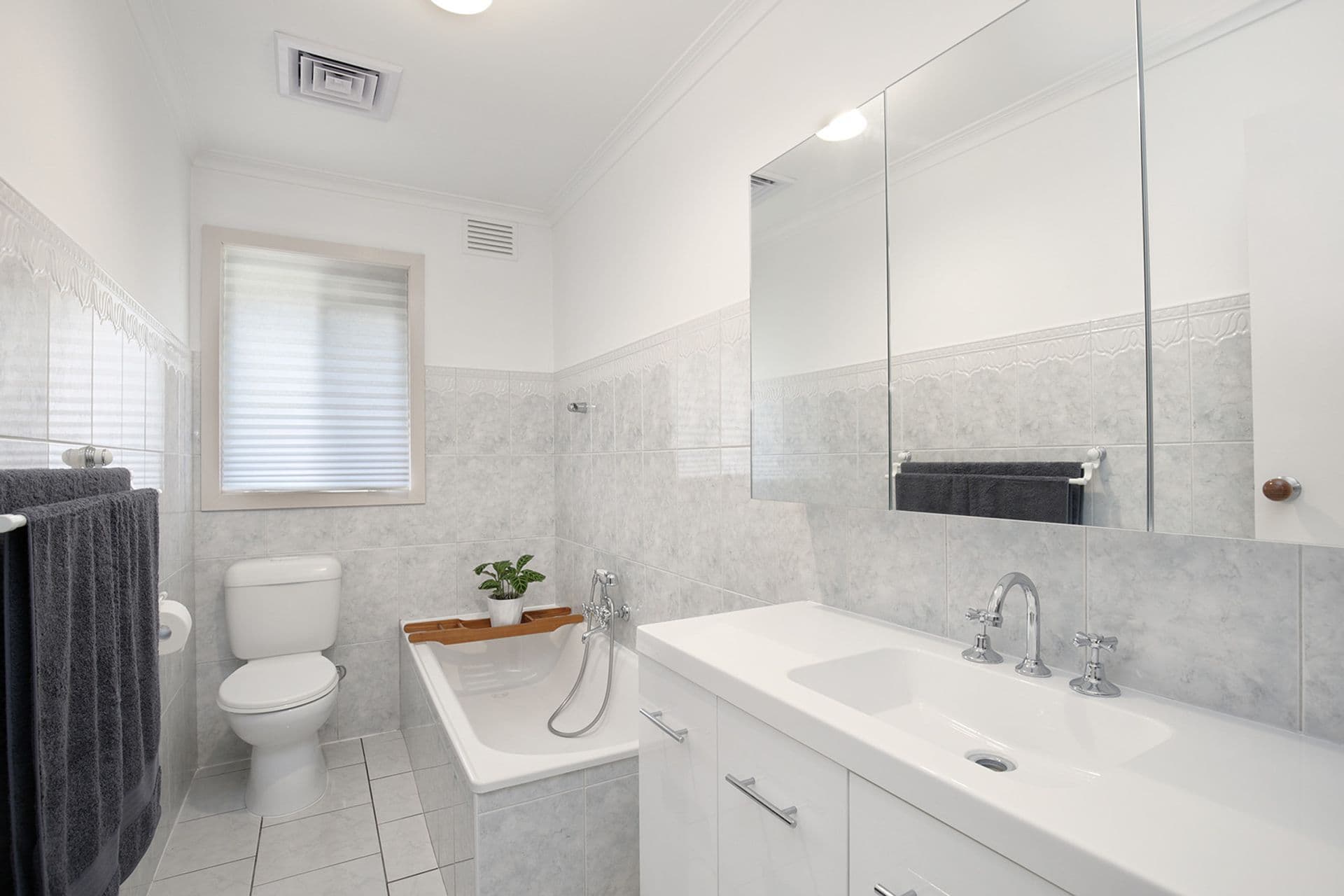 1/12 Alamein Street, Noble Park, VIC, 3174, Noble Park - Thumbnail 5