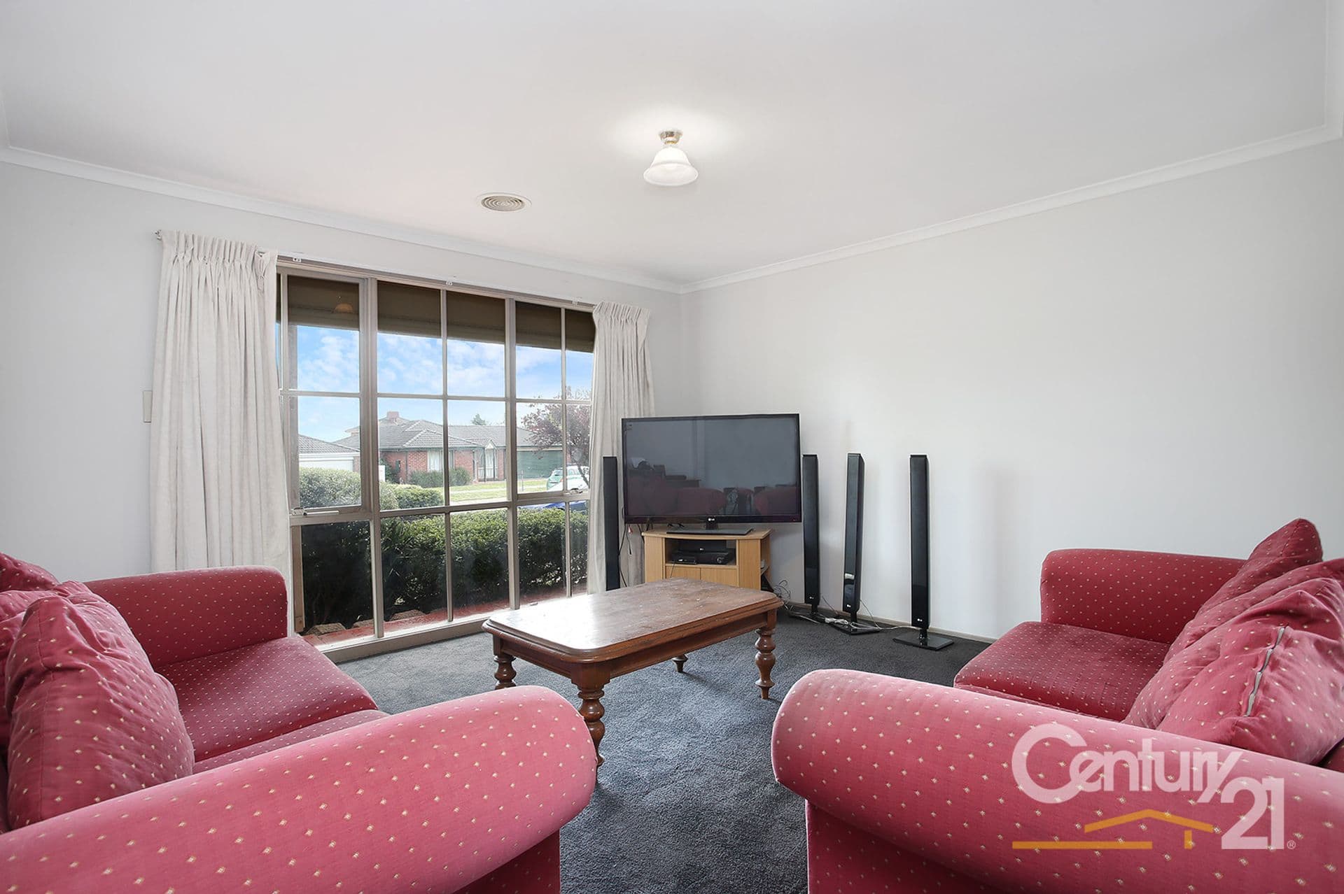 38 Bellevue Drive, Berwick, VIC, 3806, Berwick - Thumbnail 2