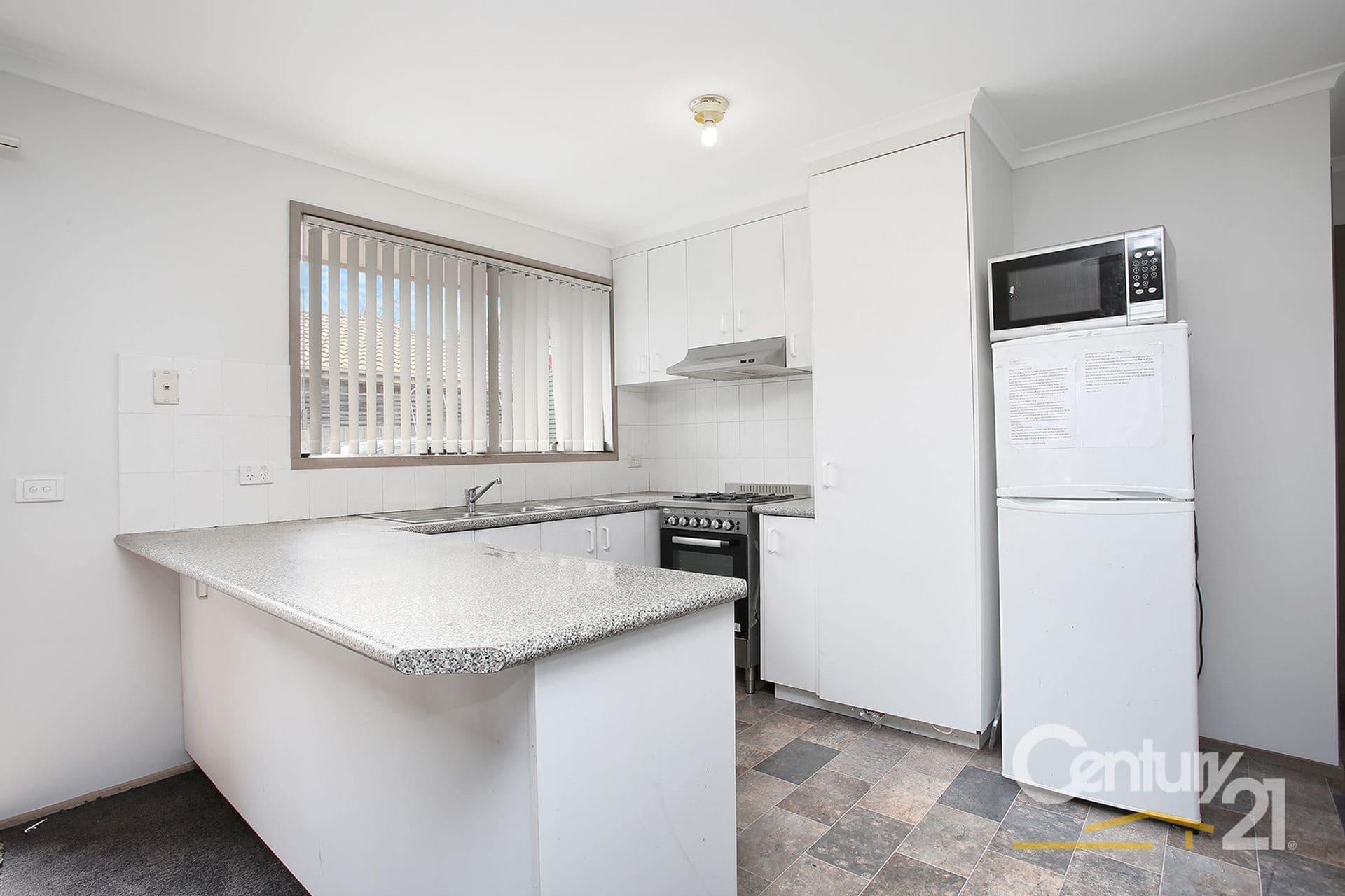 38 Bellevue Drive, Berwick, VIC, 3806, Berwick - Thumbnail 3