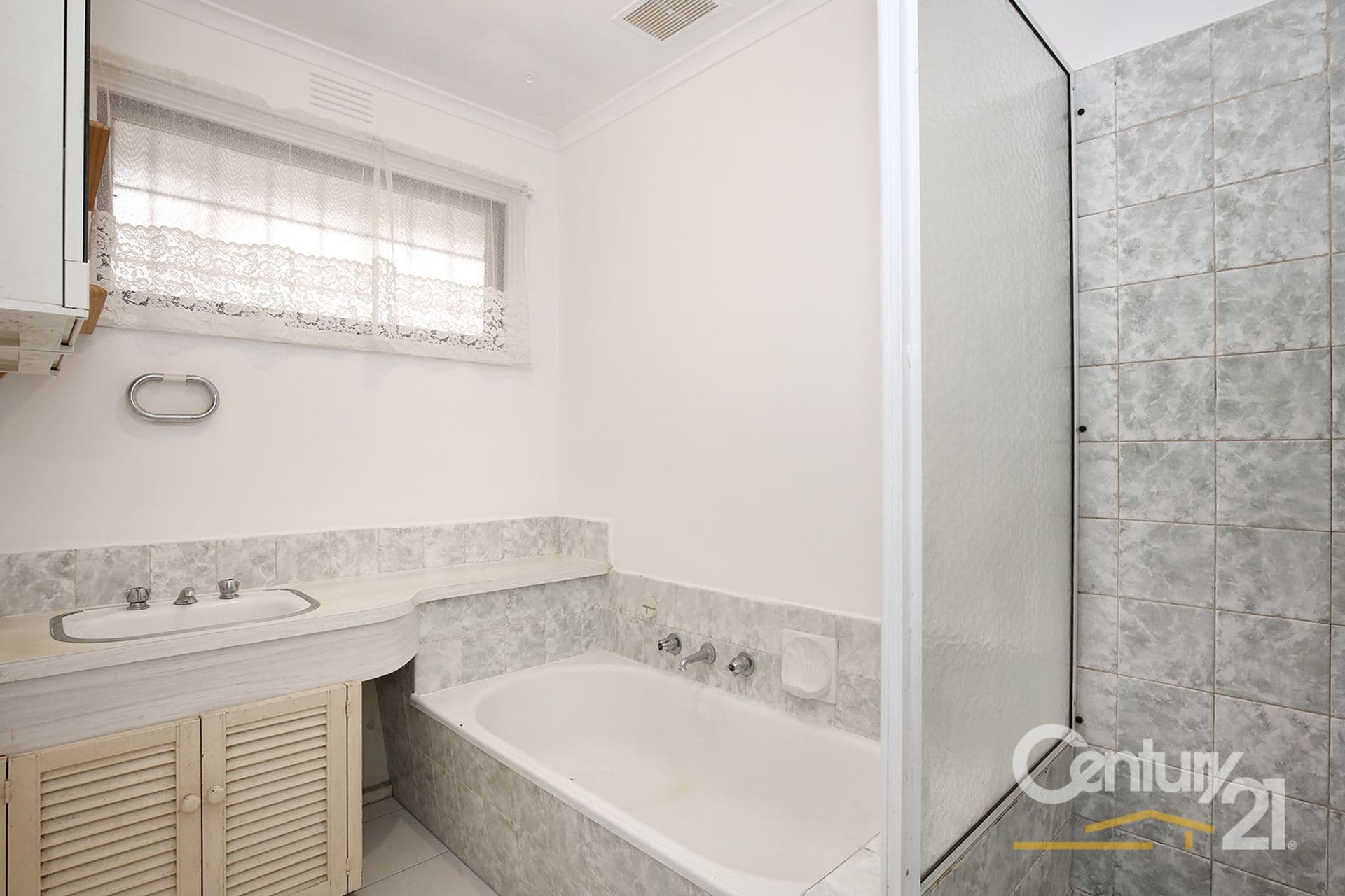 8 Birrong Avenue, Noble Park, VIC, 3174, Noble Park - Thumbnail 8