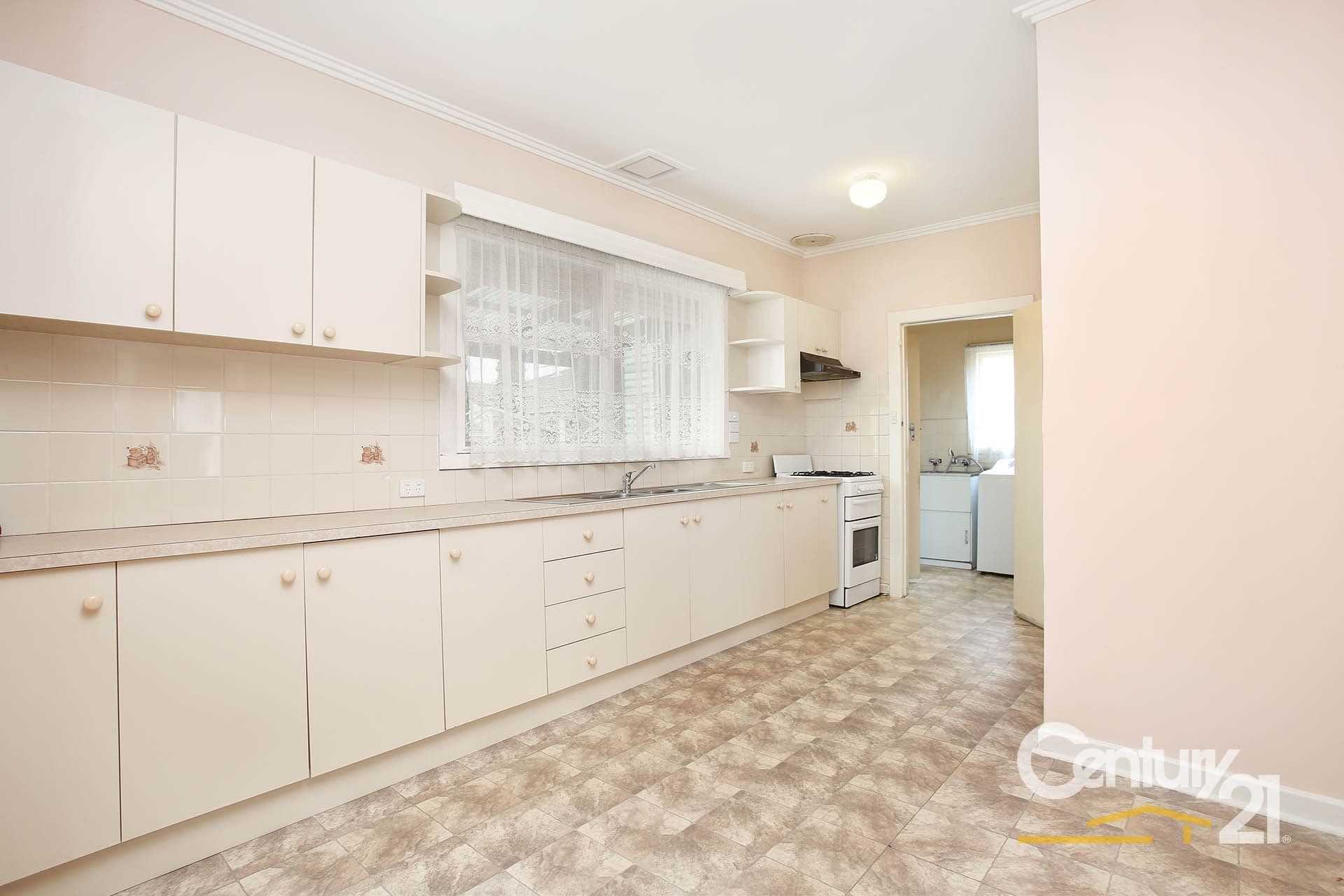 8 Holmes Street, Noble Park, VIC, 3174, Noble Park - Thumbnail 4