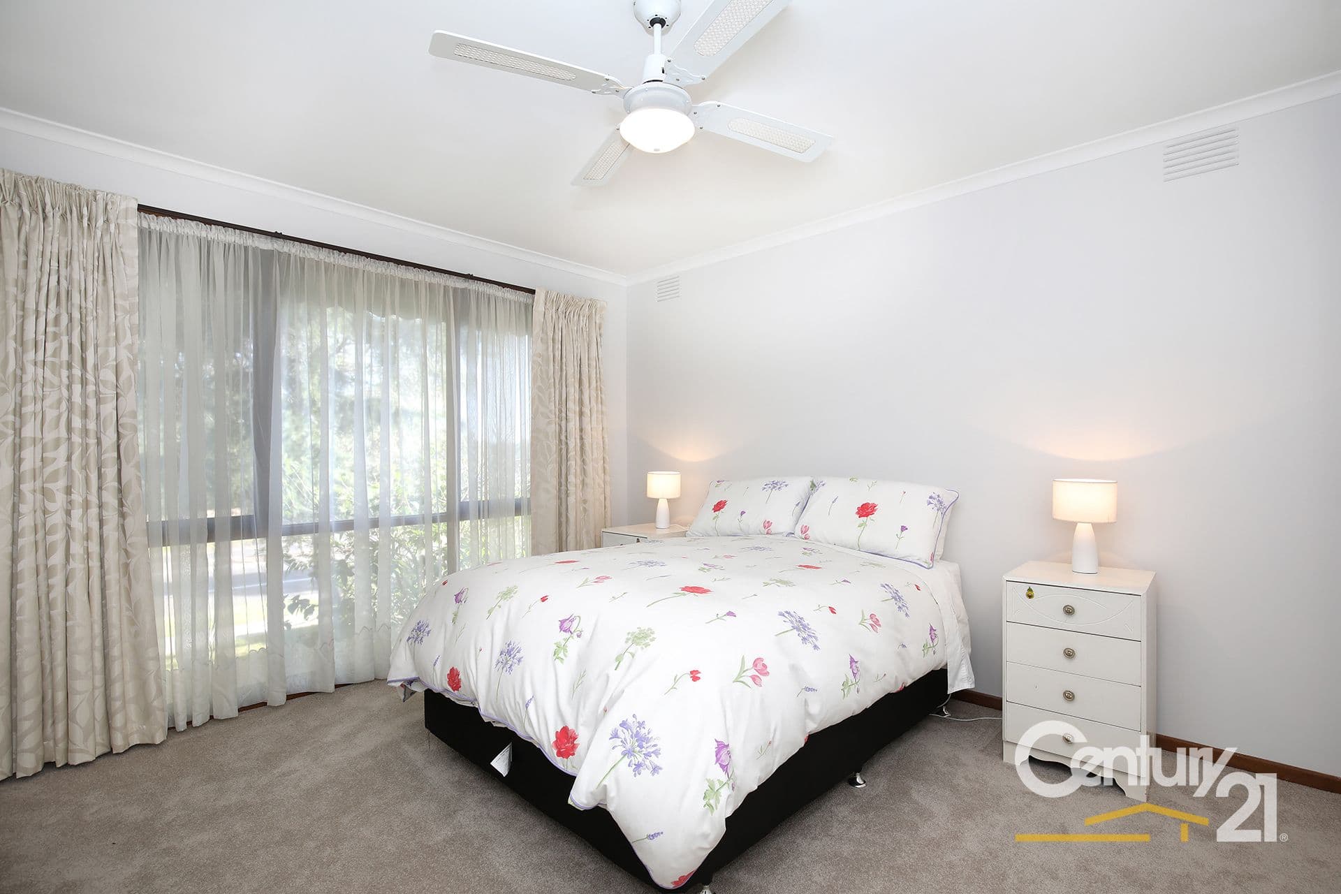 71 James Cook Drive, Endeavour Hills, VIC, 3802, Endeavour Hills - Thumbnail 3