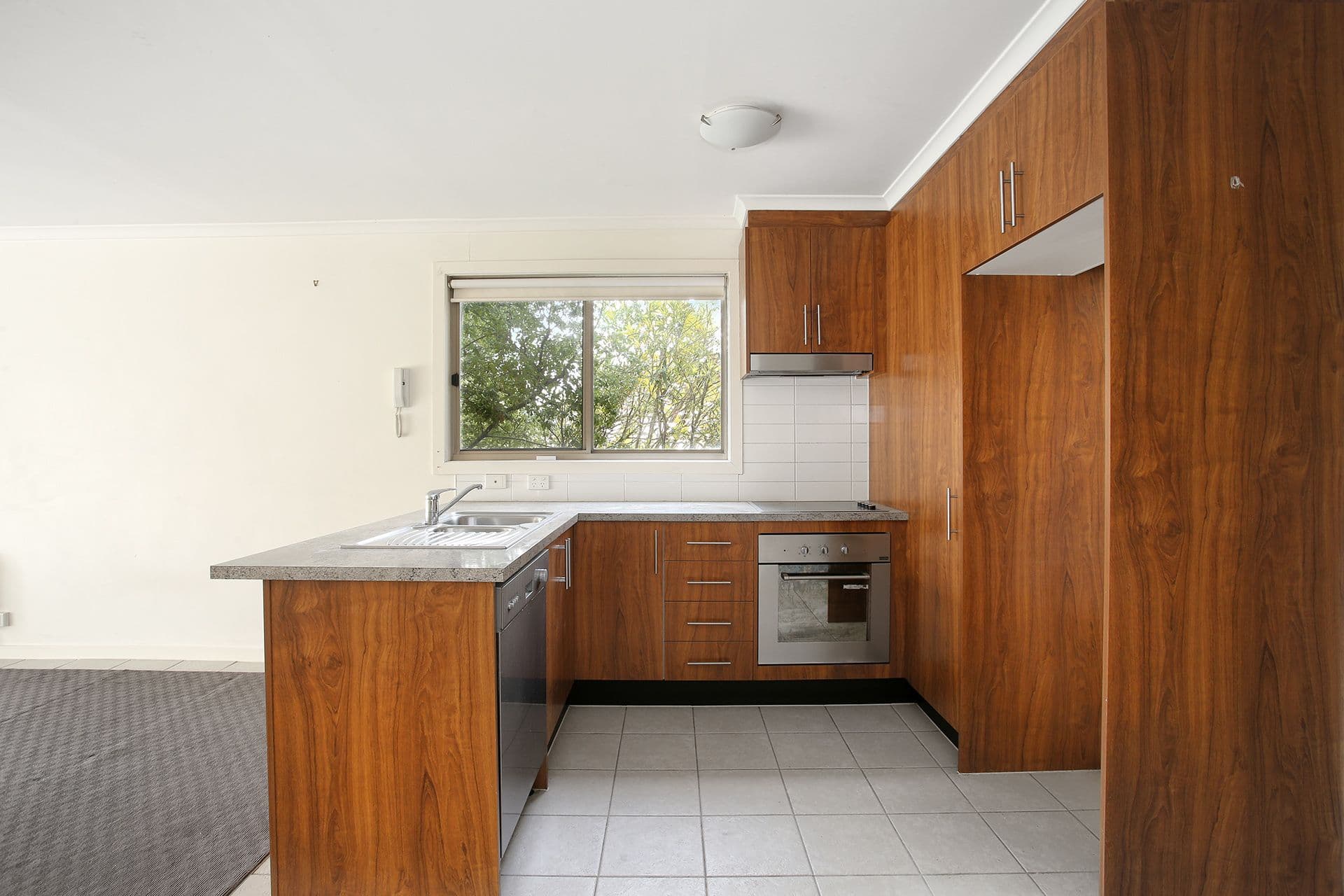 2/9 King Street, Dandenong, VIC, 3175, Dandenong - Thumbnail 2
