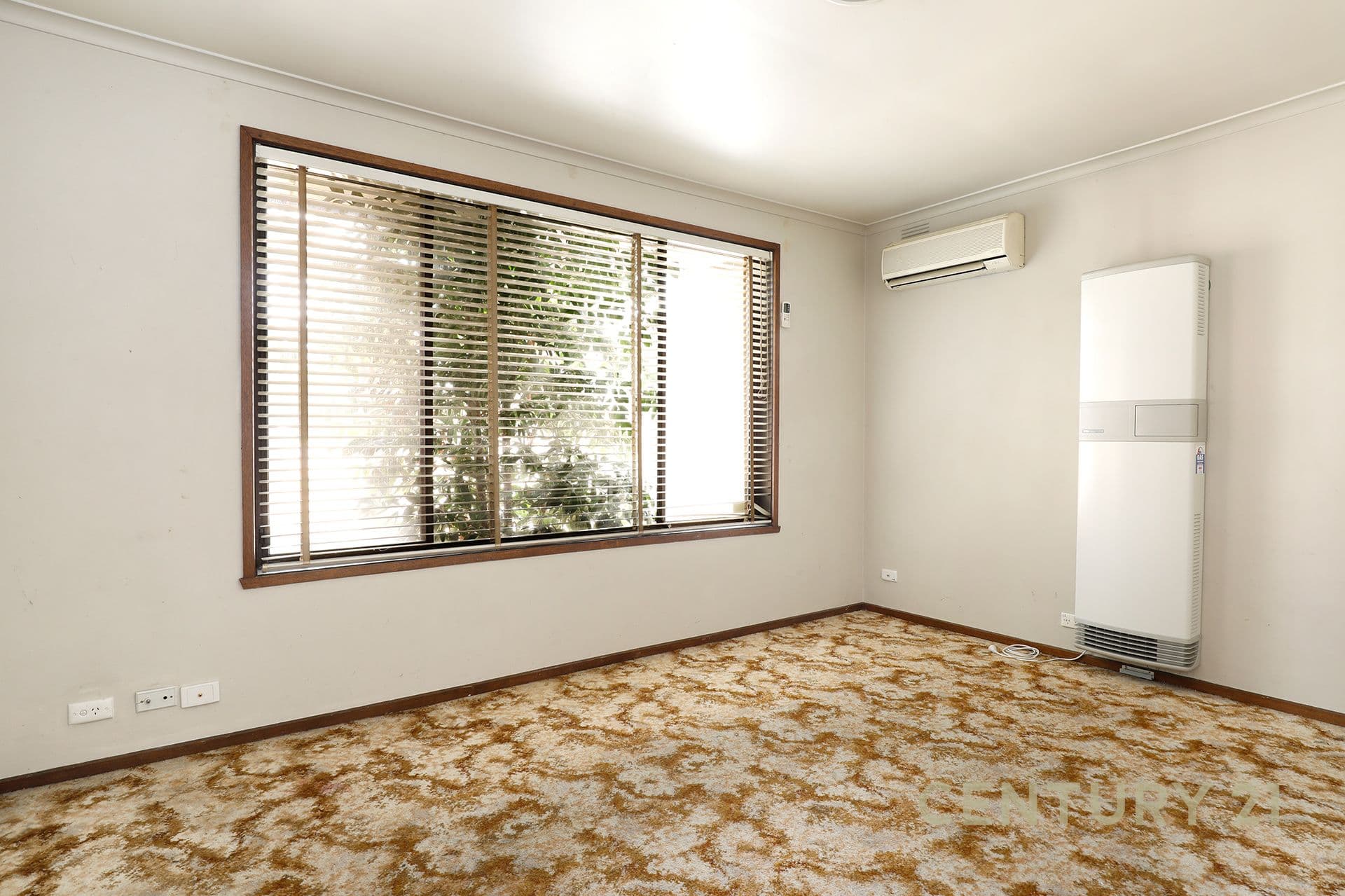 1-2/11 Lawrence Crescent, Noble Park North, VIC, 3174, Noble Park - Thumbnail 3