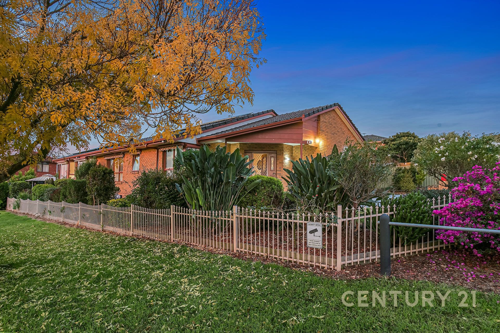 4 Schanck Place, Endeavour Hills, VIC, 3802, Endeavour Hills - Thumbnail 2