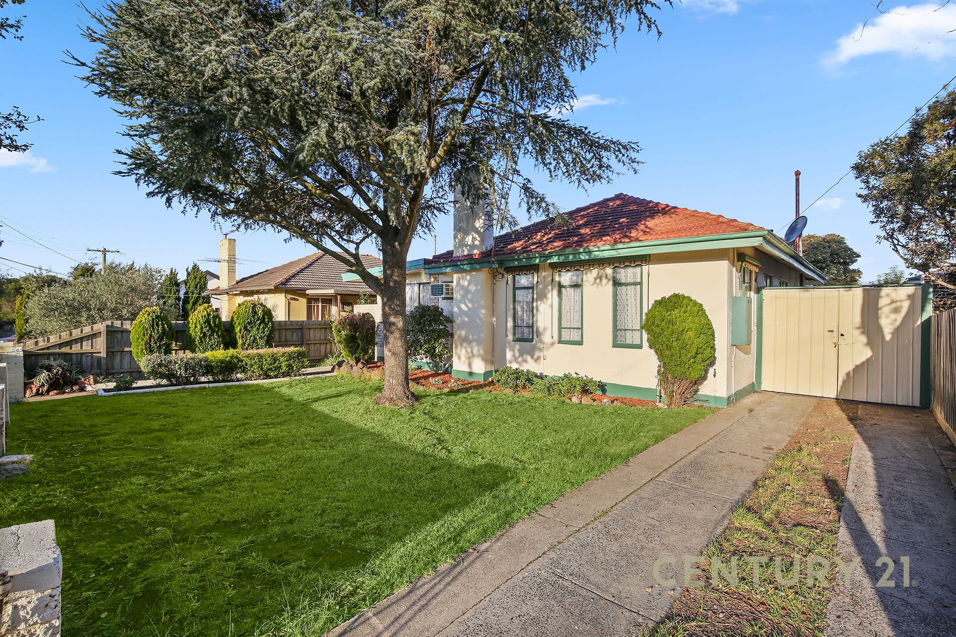 4 Deakin Crescent, Dandenong North, VIC, 3175, Dandenong North - Image 1