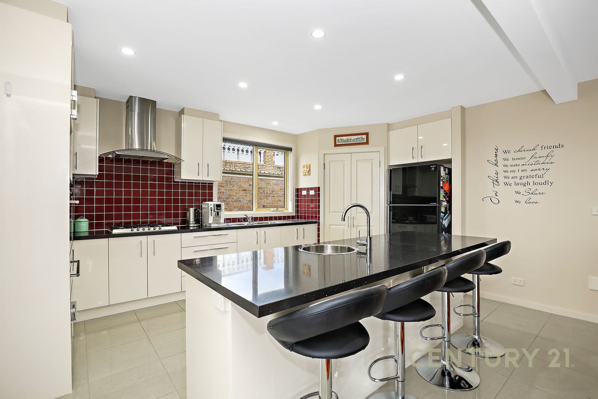 27 Daniel Solander Drive, Endeavour Hills, VIC, 3802, Endeavour Hills - Thumbnail 5