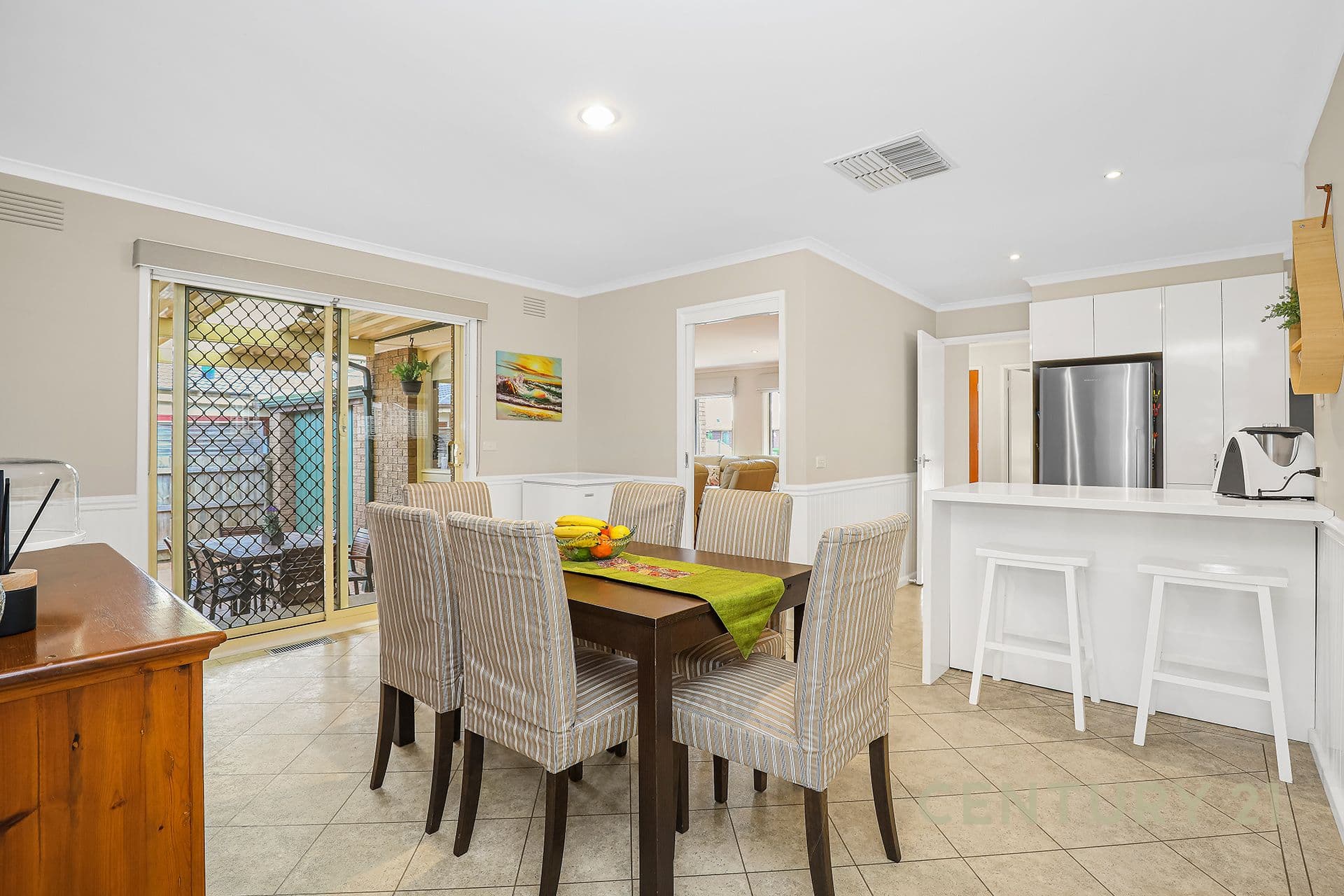 20 Primrose Hill Close, Endeavour Hills, VIC, 3802, Endeavour Hills - Thumbnail 4
