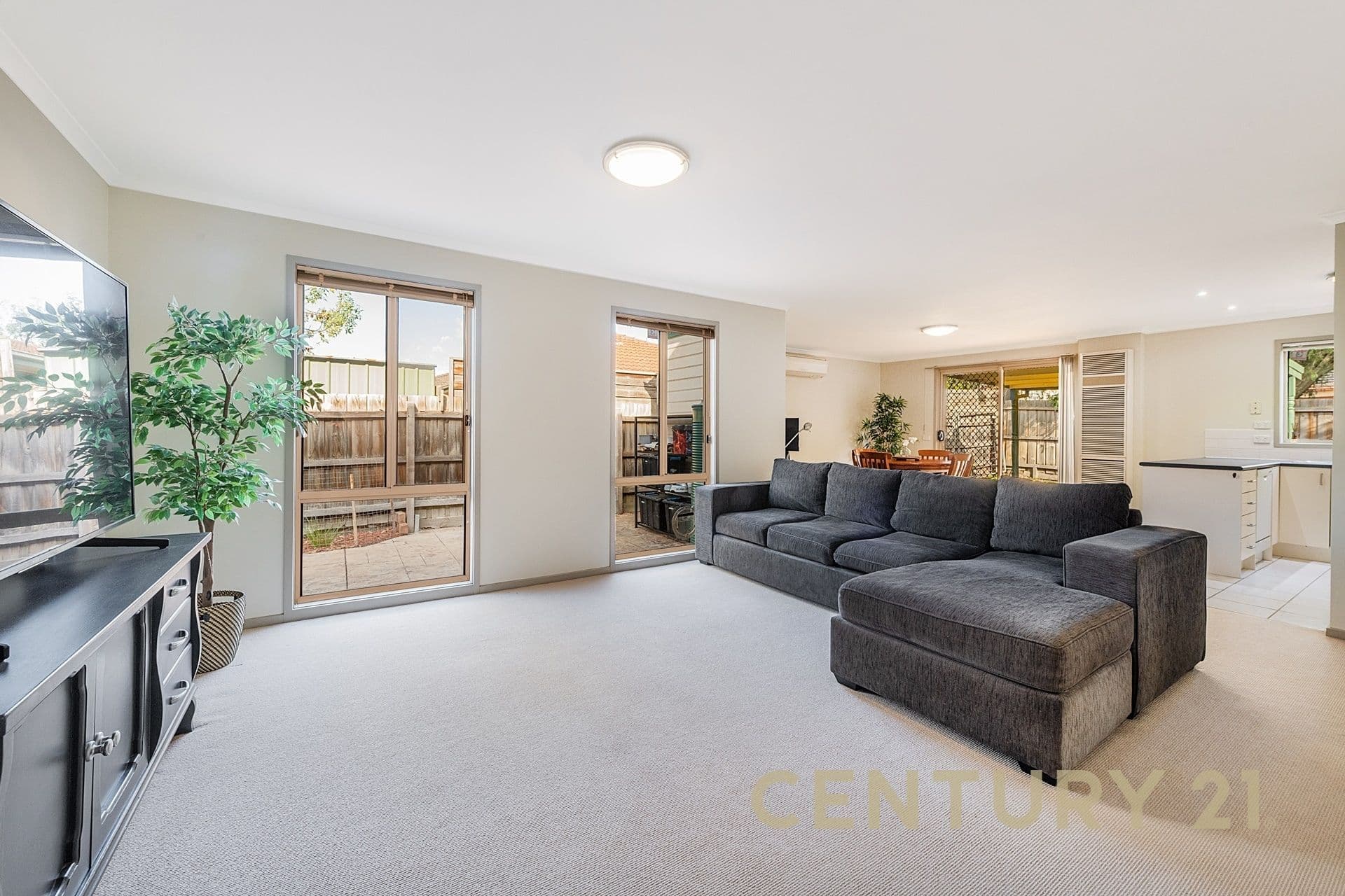 1/2D Charnfield Crescent, Noble Park, VIC, 3174, Noble Park - Thumbnail 2