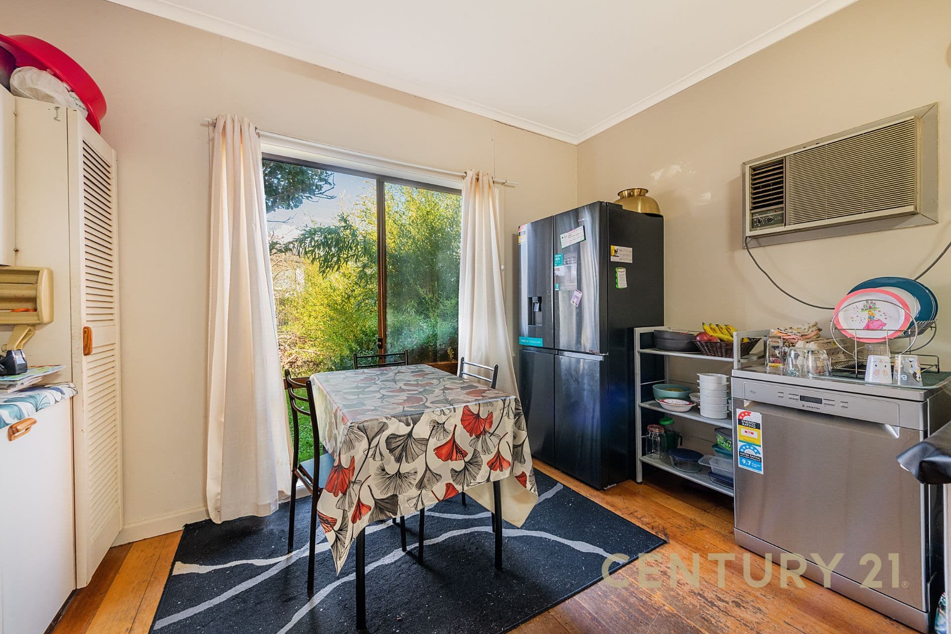 24 Hillside Street, Springvale, VIC, 3171, Springvale - Thumbnail 4