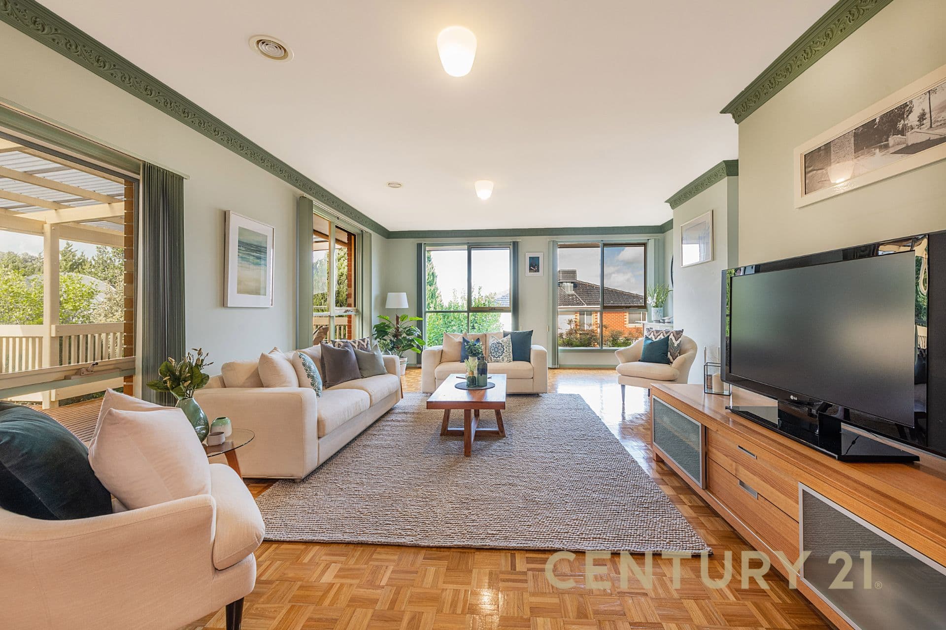 316 James Cook Drive, Endeavour Hills, VIC, 3802, Endeavour Hills - Thumbnail 2