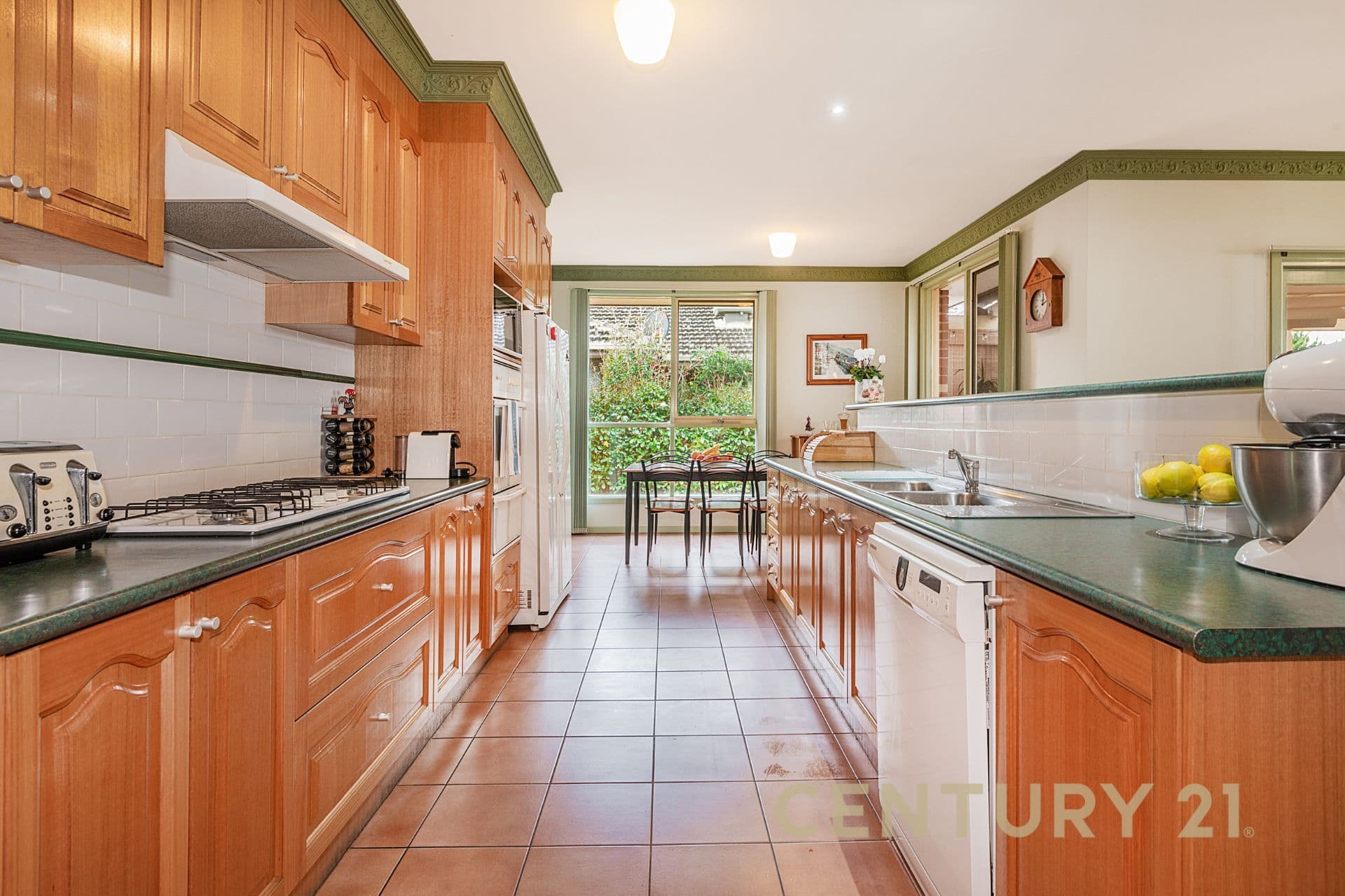 316 James Cook Drive, Endeavour Hills, VIC, 3802, Endeavour Hills - Thumbnail 5
