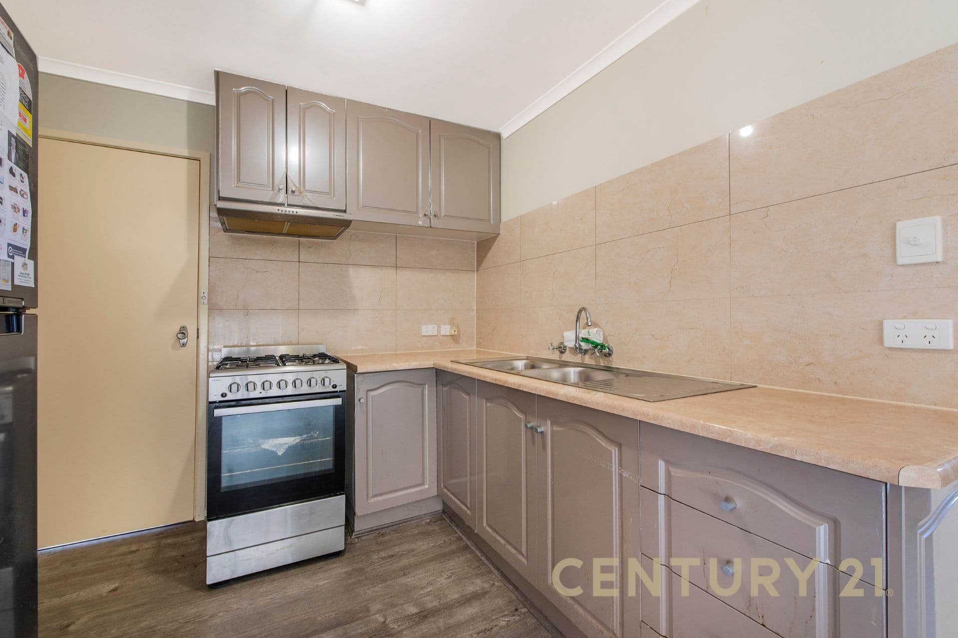 8 Silverton Drive, Noble Park North, VIC, 3174, Noble Park North - Thumbnail 3