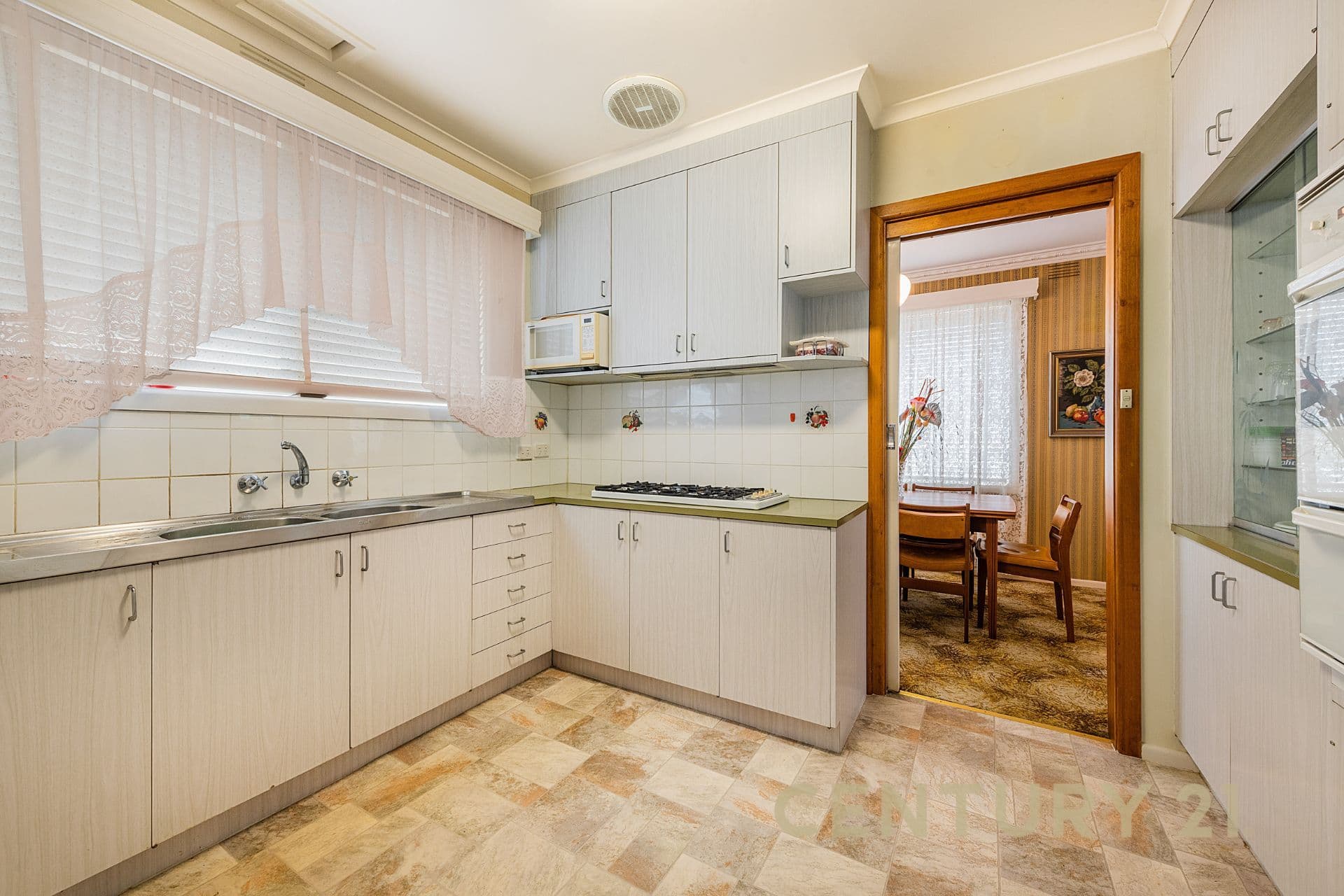 118 Kemp Street, Springvale, VIC, 3171, Springvale - Thumbnail 3