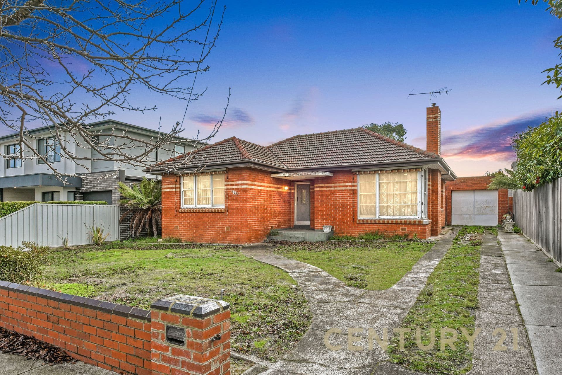 17 Strathearn Avenue, Murrumbeena, VIC, 3163, Murrumbeena - Thumbnail 2