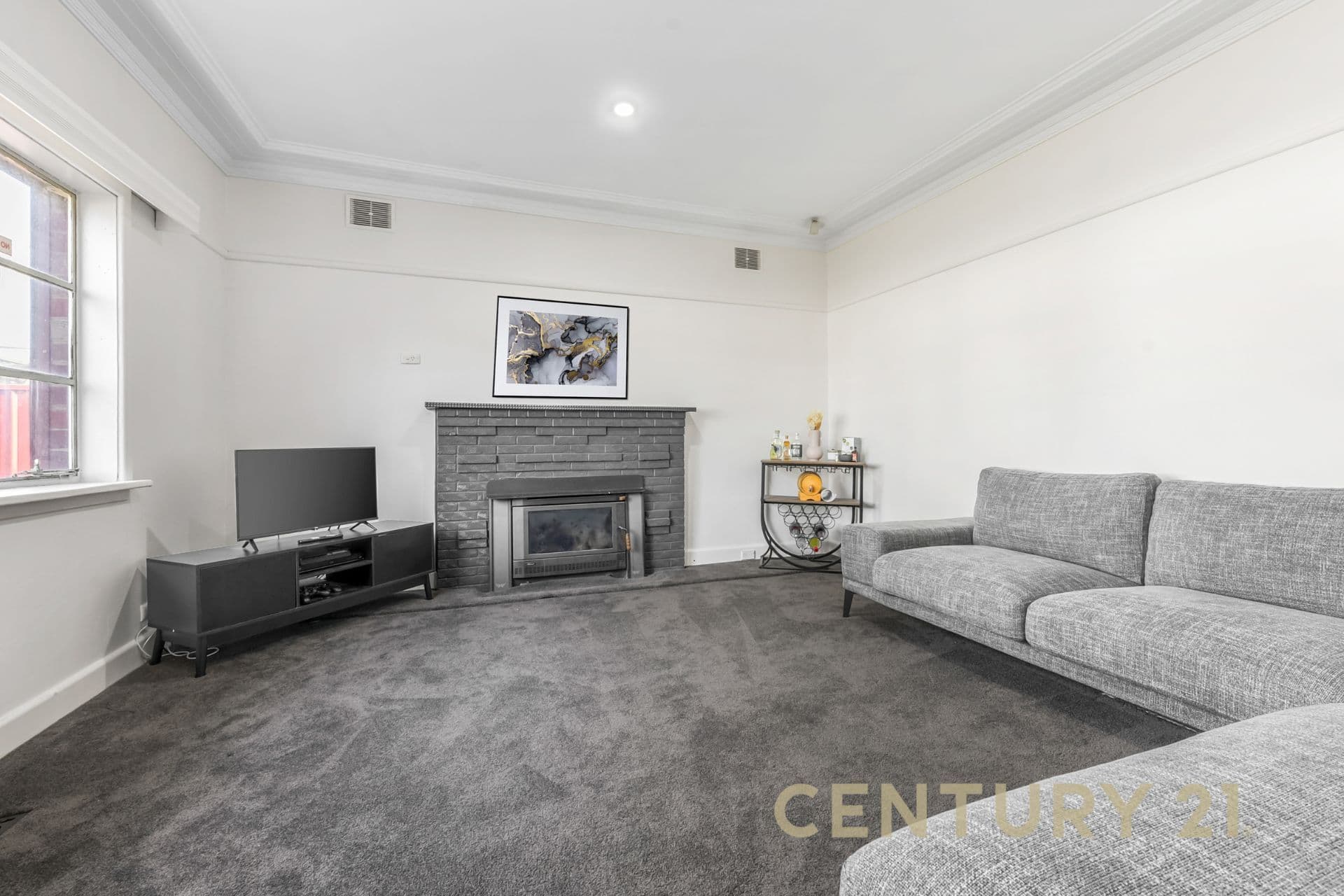 33 Virginia Street, Springvale, VIC, 3171, Springvale - Thumbnail 2