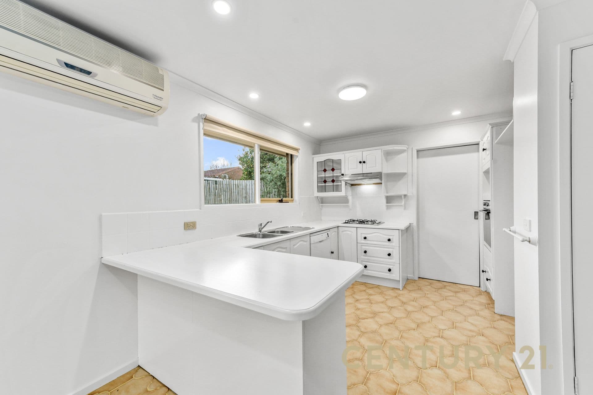 4 Formosa Court, Narre Warren, VIC, 3805, Narre Warren - Thumbnail 3
