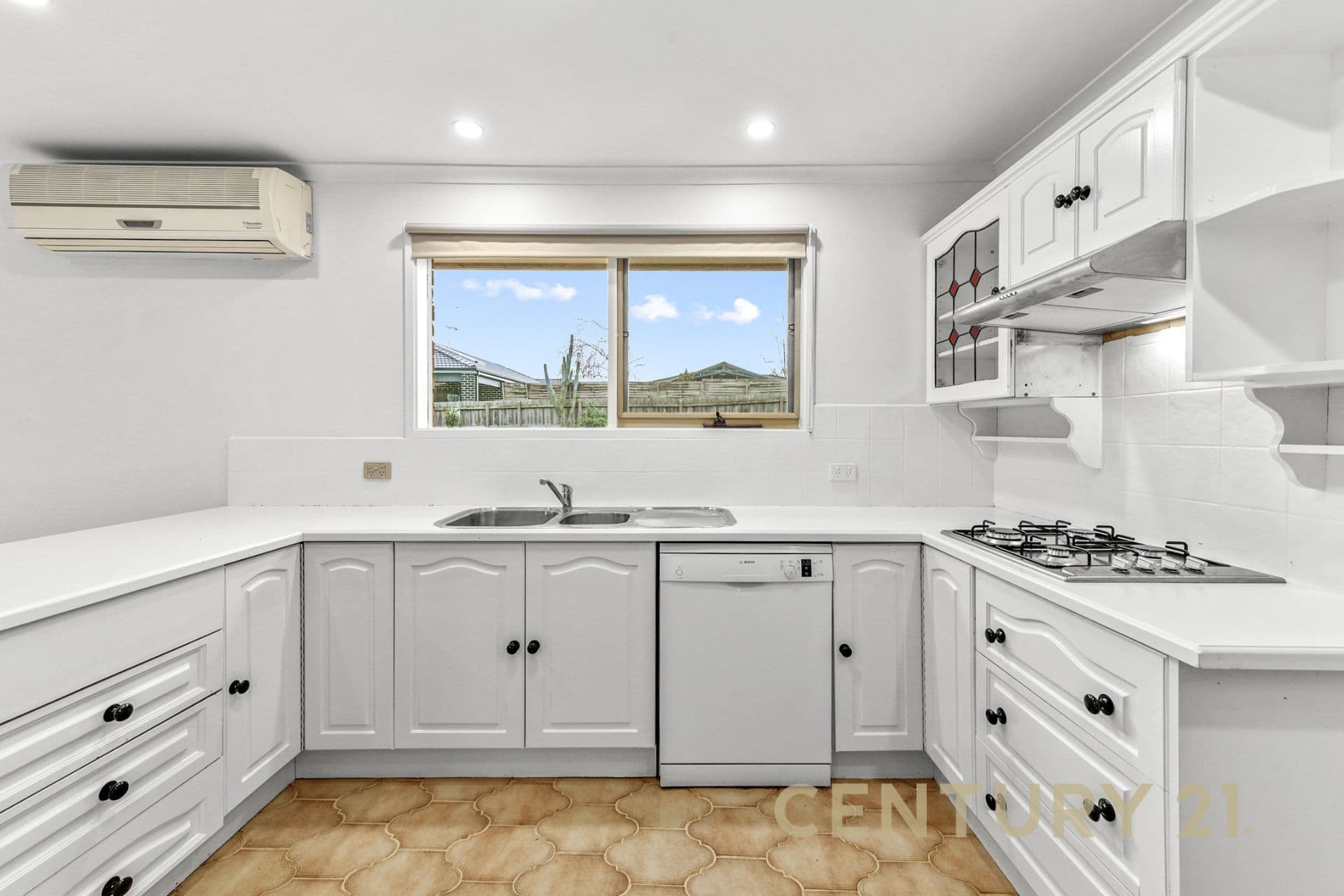 4 Formosa Court, Narre Warren, VIC, 3805, Narre Warren - Thumbnail 4