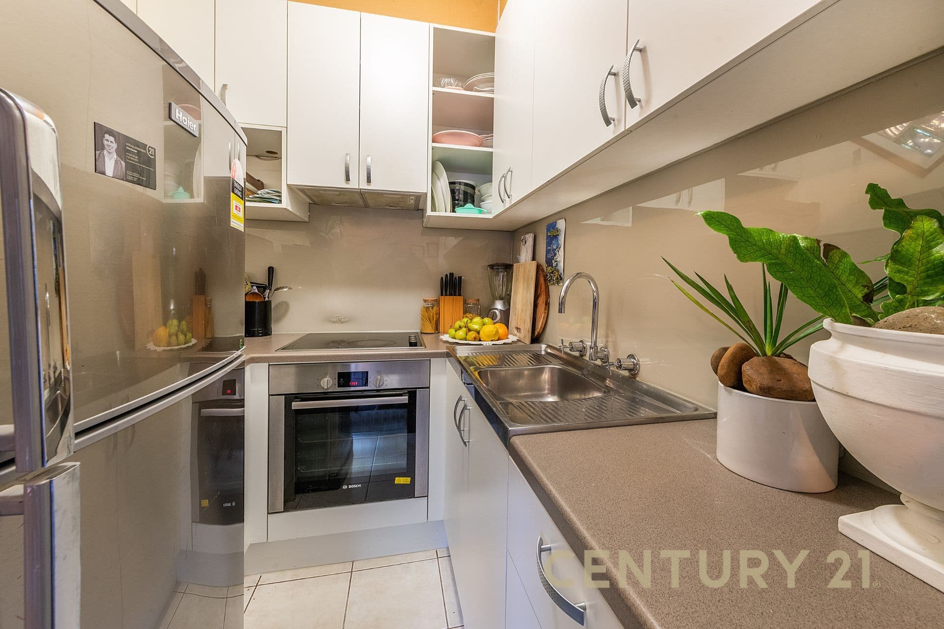 2/4 Holloway Street, Ormond, VIC, 3204, Ormond - Thumbnail 5