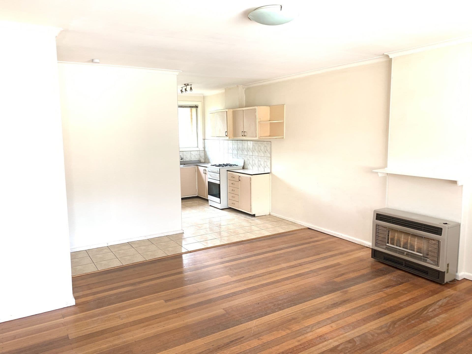 2/7 Sutherland Road, Dandenong, VIC, 3175, Dandenong - Thumbnail 2