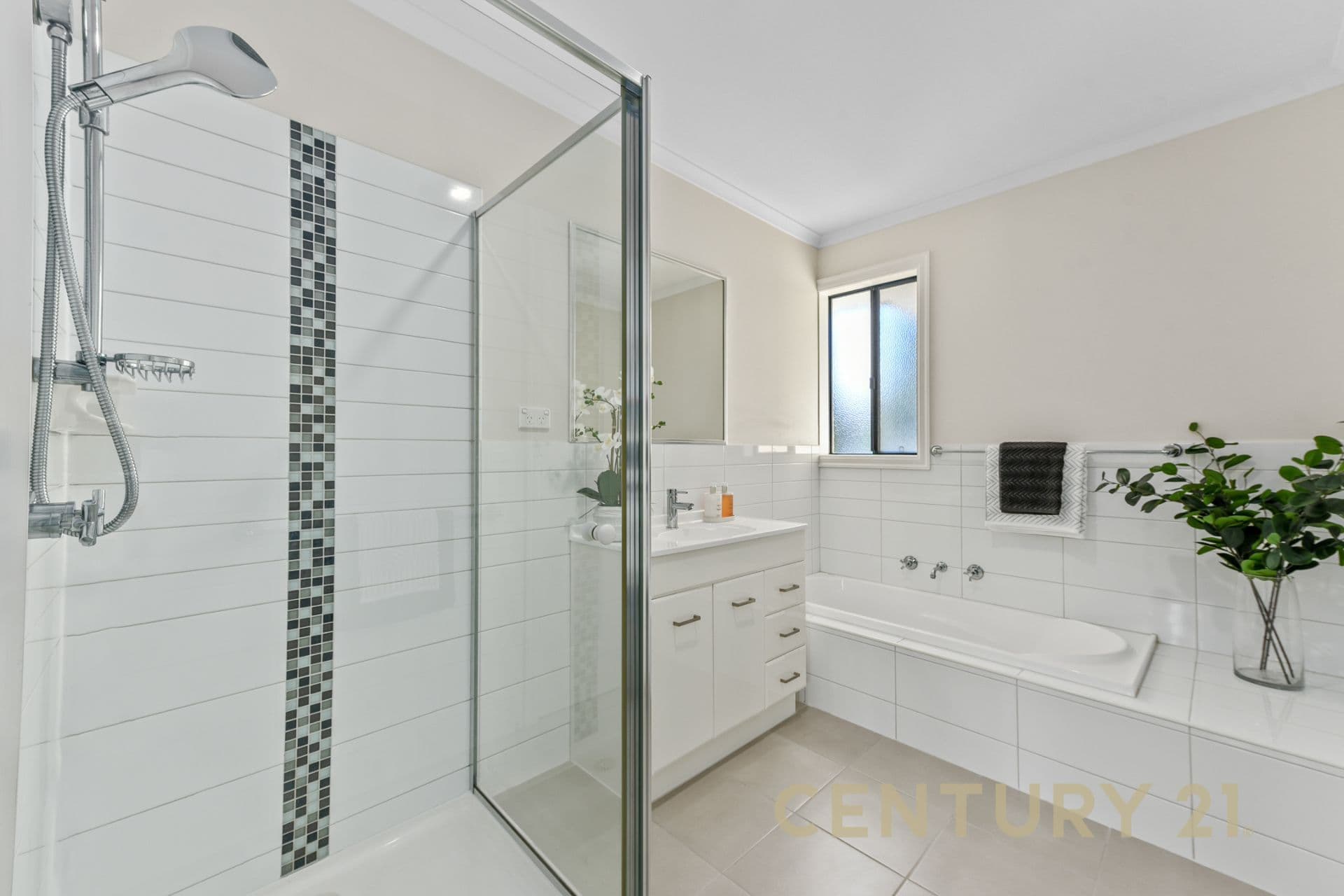 3/130 Kennington Park Drive, Endeavour Hills, VIC, 3802, Endeavour Hills - Thumbnail 8
