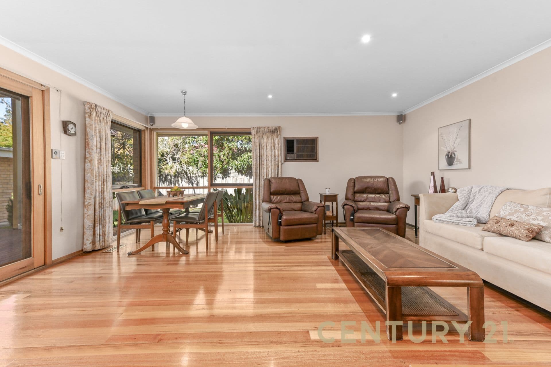 15 Bellevue Court, Mulgrave, VIC, 3170, Mulgrave - Thumbnail 2