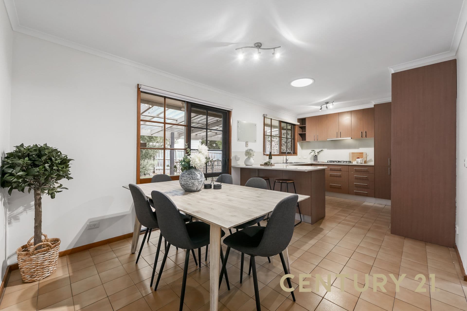 13 Gifford Close, Berwick, VIC, 3806, Berwick - Thumbnail 5