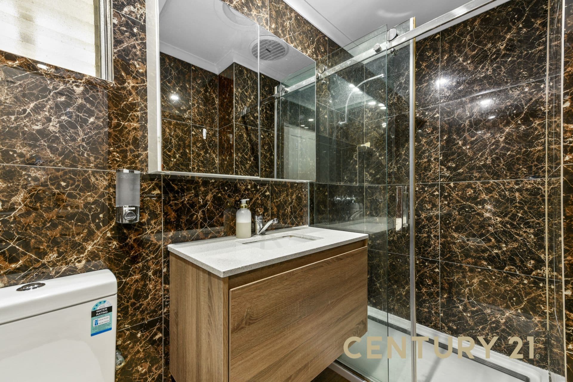 2/60 Louis Street, Doveton, VIC, 3177, Doveton - Thumbnail 6
