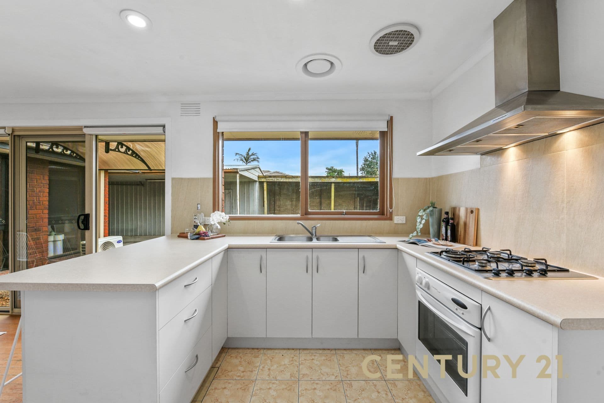48 Shelton Crescent, Noble Park North, VIC, 3174, Noble Park North - Thumbnail 4