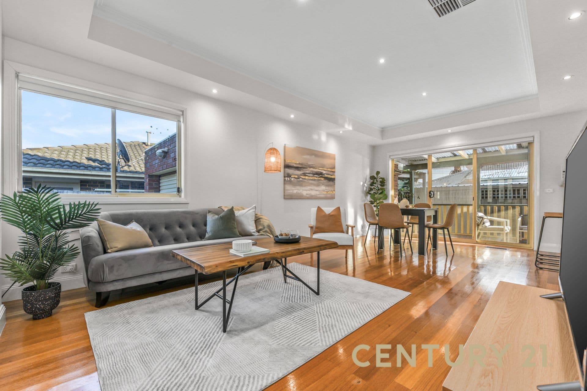 2/9 Koonalda Grove, Dandenong North, VIC, 3175, Dandenong North - Thumbnail 2
